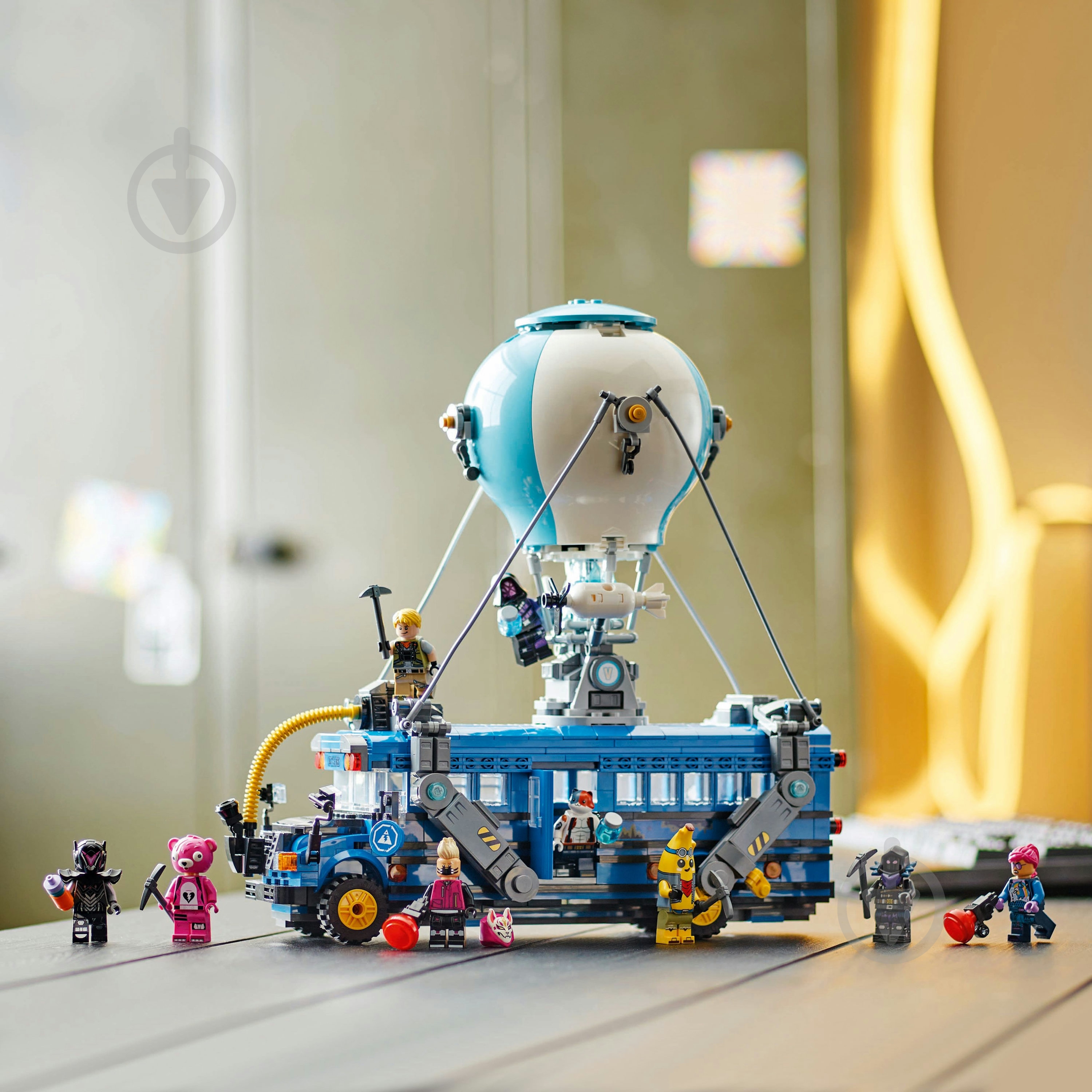 Конструктор LEGO Fortnite Battle Bus 77073 - фото 12