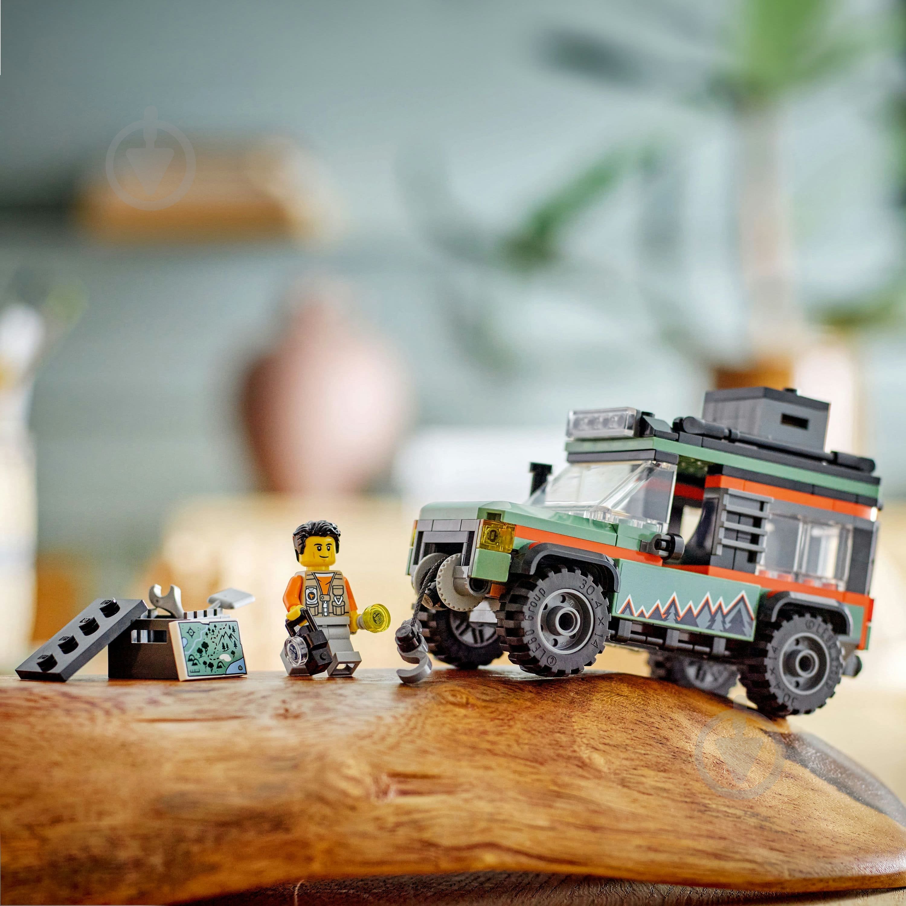 Конструктор LEGO City Позашляхова гірська вантажівка 4x4 60447 - фото 11