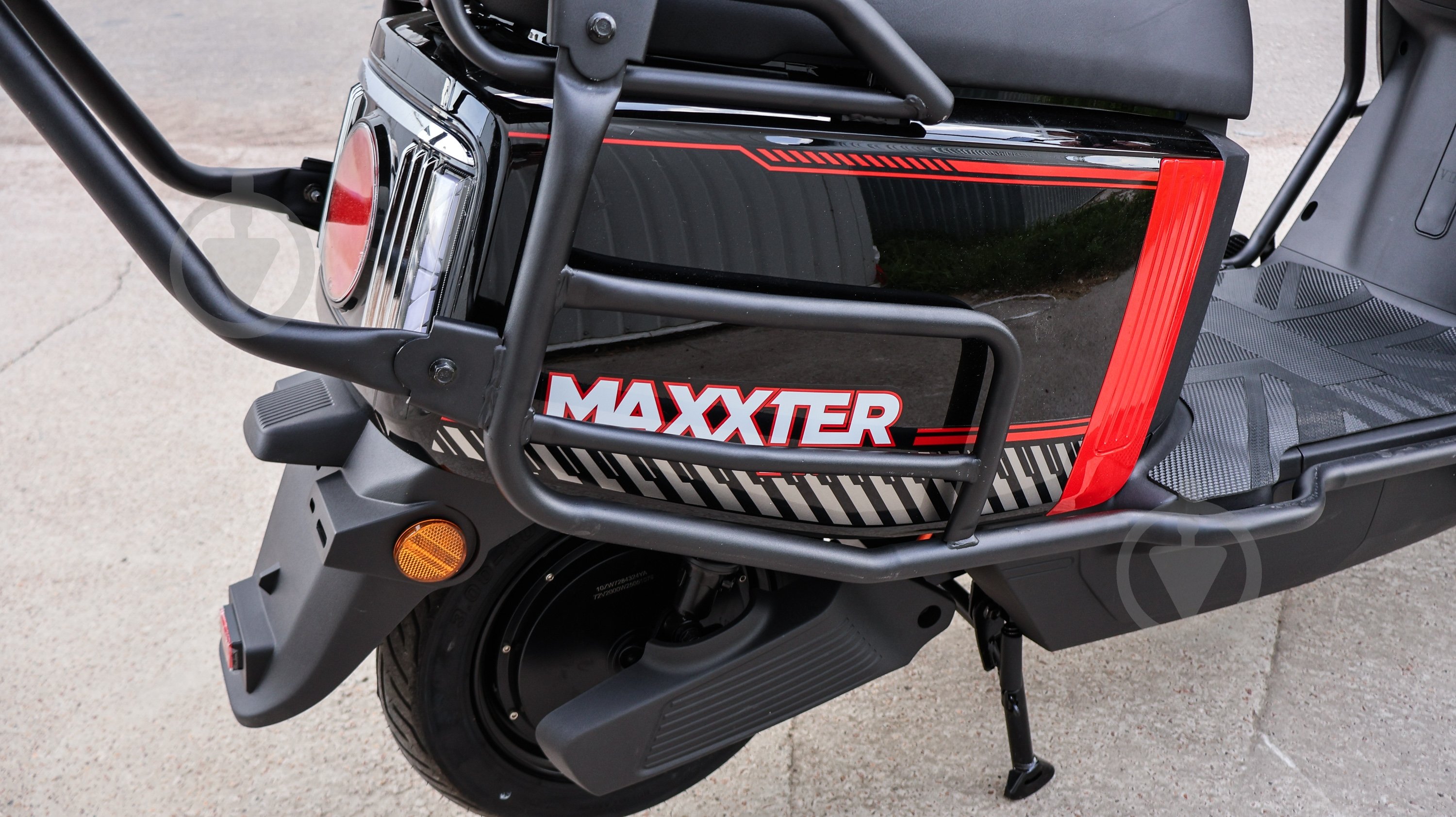 Электроскутер Maxxter ECLIPSE (Black), 2500 Вт - фото 7 Электроскутер Maxxter ECLIPSE (Black), 2500 Вт - фото 7