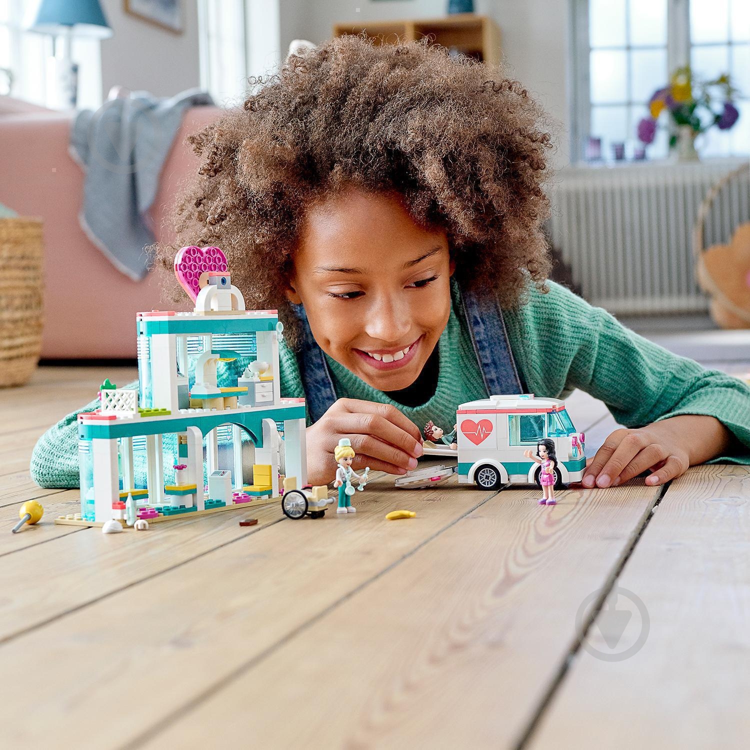 Конструктор LEGO Friends Лікарня в Хартлейк-Сіті 41394 - фото 11