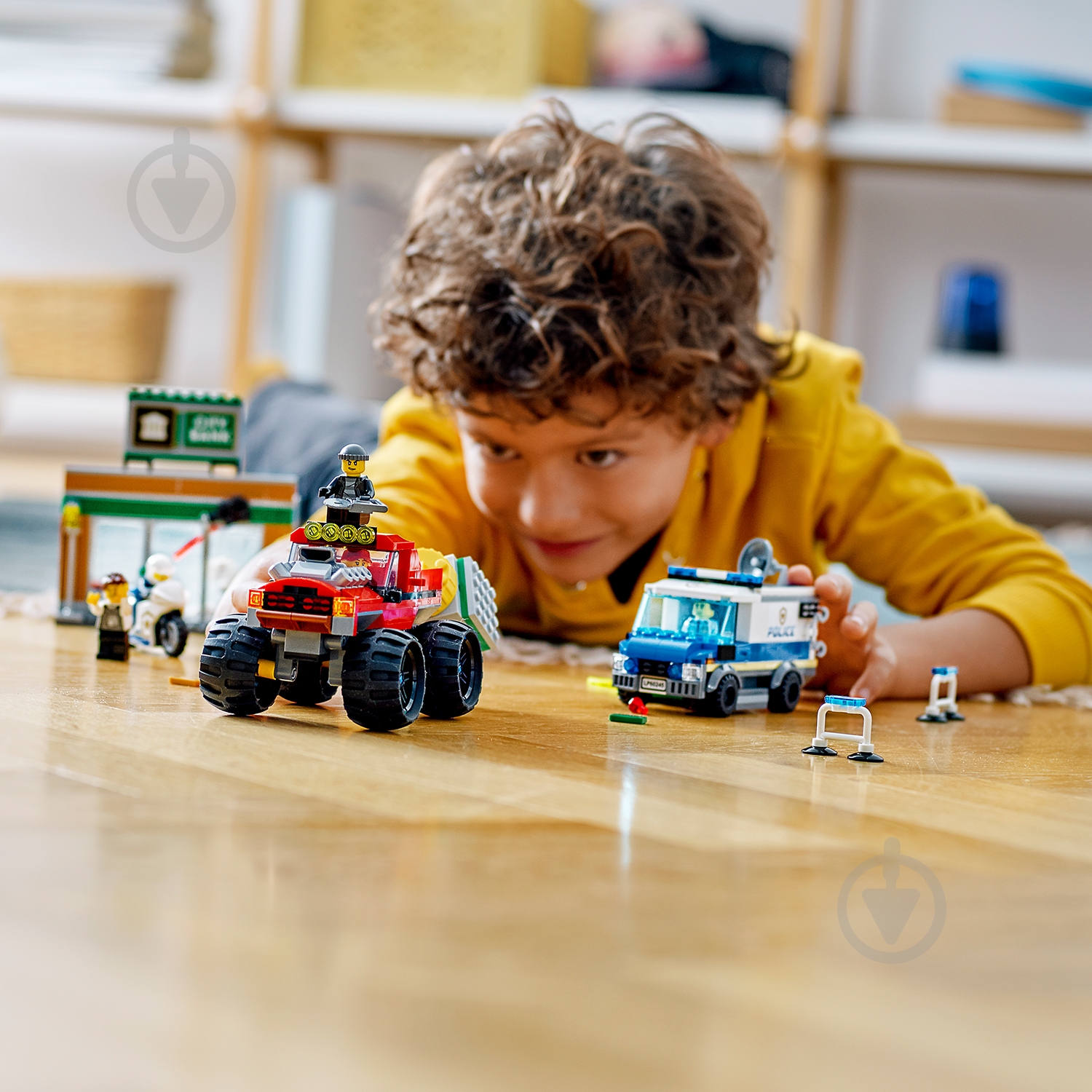 Конструктор LEGO City Ограбление полицейского монстр-трака 60245 - фото 7 Конструктор LEGO City Ограбление полицейского монстр-трака 60245 - фото 7