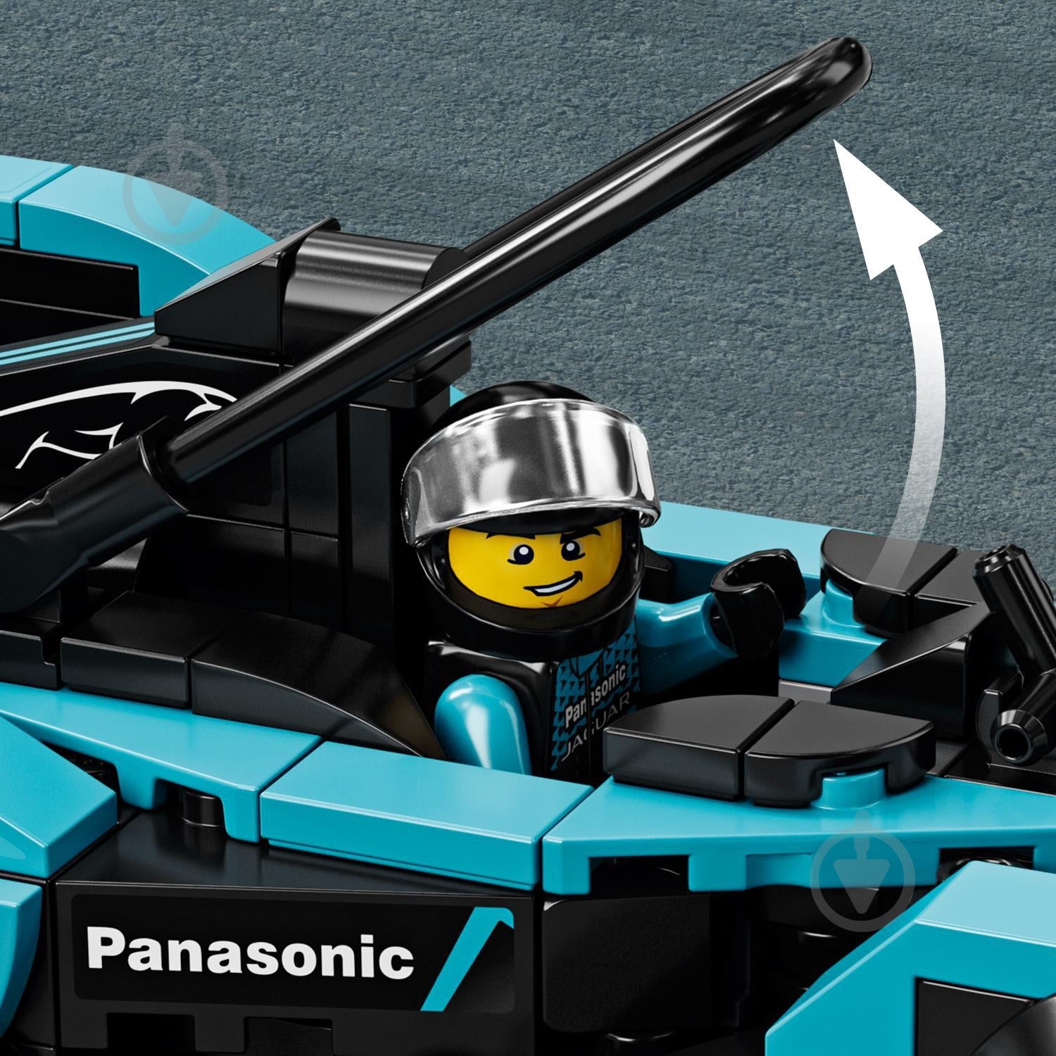 Конструктор LEGO Speed Champions Автомобили Formula E Panasonic Jaguar Racing GEN2 та Jaguar I-PACE eTROPHY 76898 - фото 14