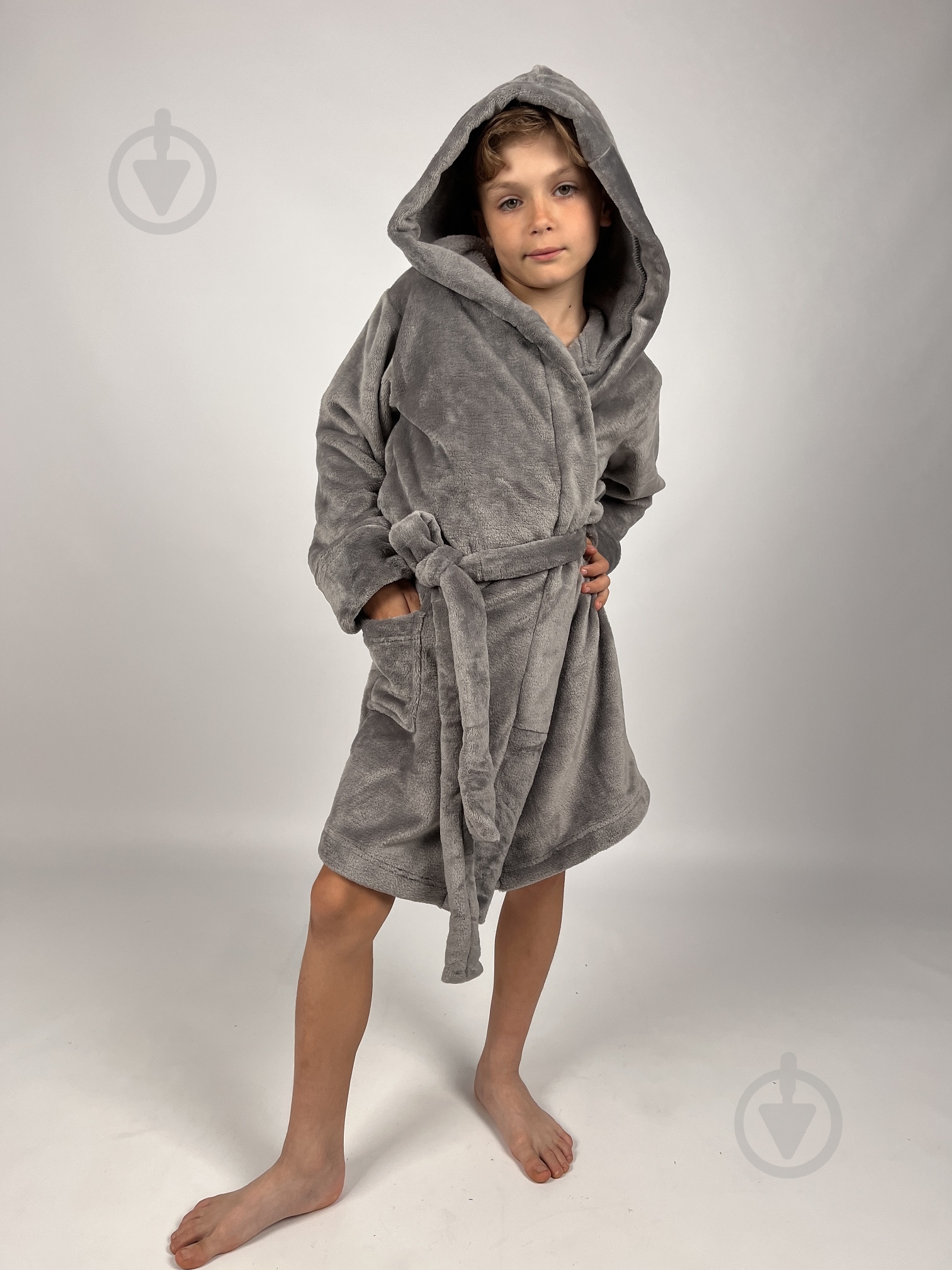 Халат для мальчиков Bibo с капюшоном р.128 серый - фото 2 Халат для мальчиков Bibo с капюшоном р.128 серый - фото 2
