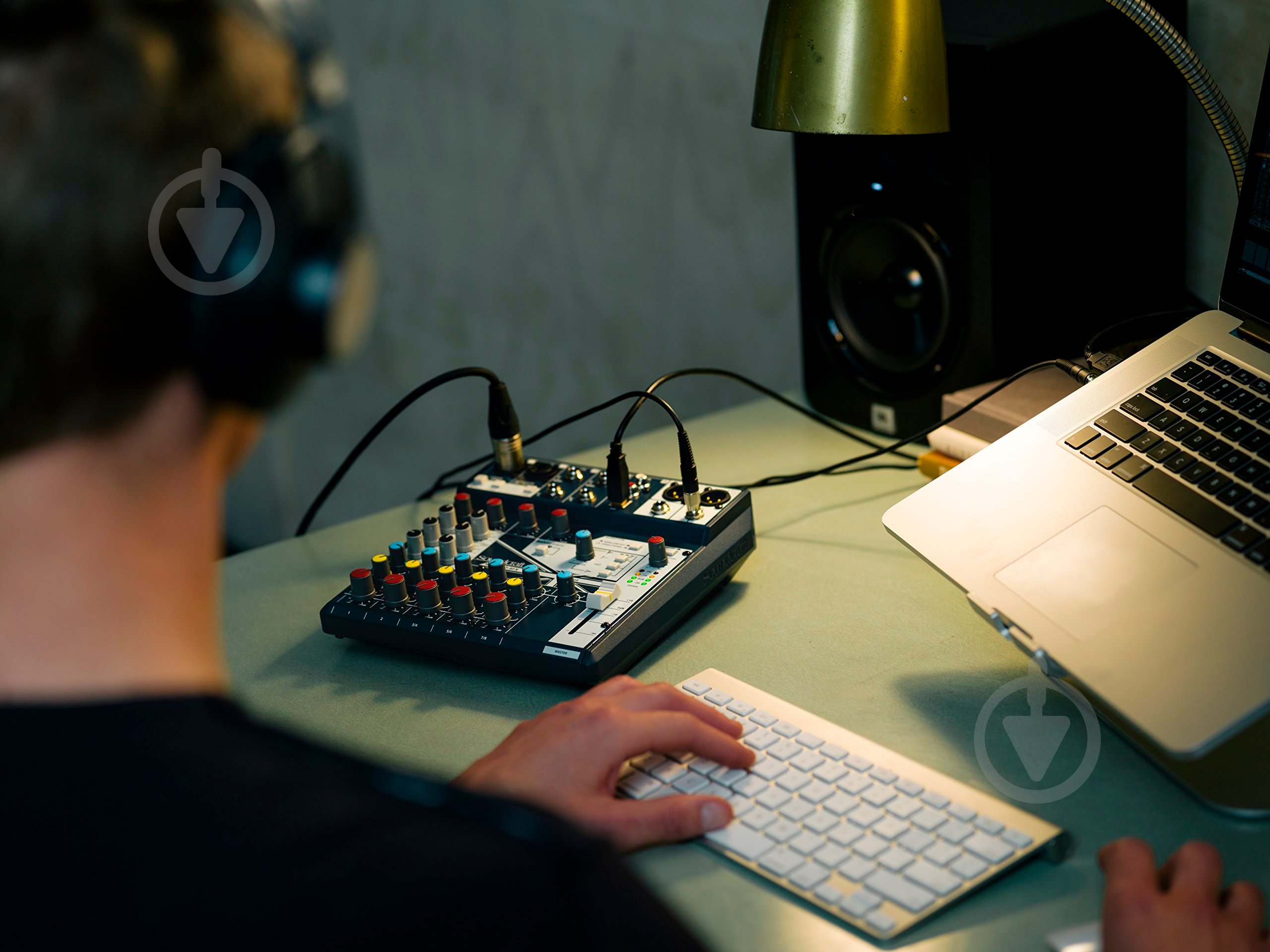 Пульт микшерный Soundcraft NOTEPAD-8FX - фото 11 Пульт микшерный Soundcraft NOTEPAD-8FX - фото 11