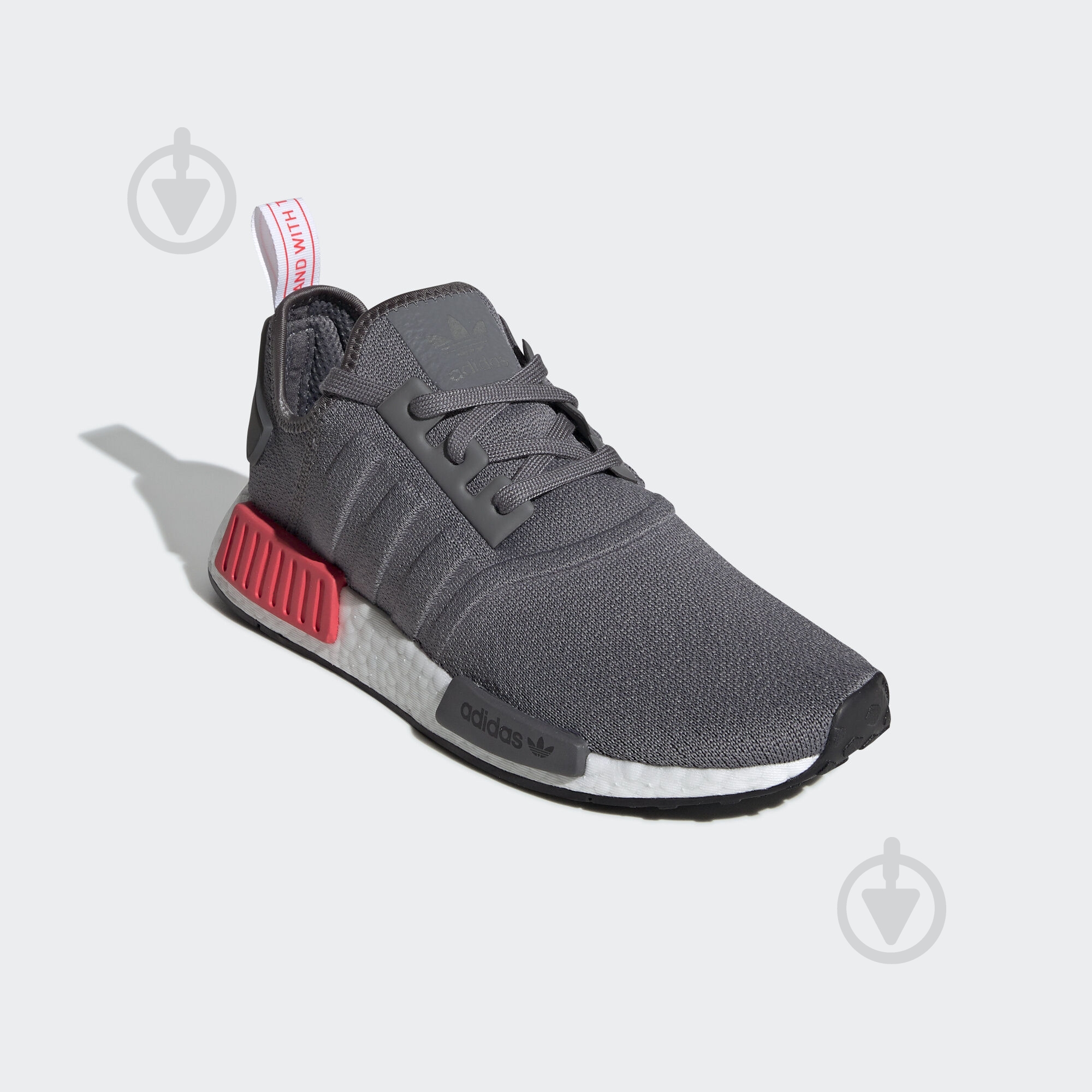 Кросівки чоловічі Adidas NMD R1 BD7730 р.40 2/3 сірі - фото 4 Кросівки чоловічі Adidas NMD R1 BD7730 р.40 2/3 сірі - фото 4