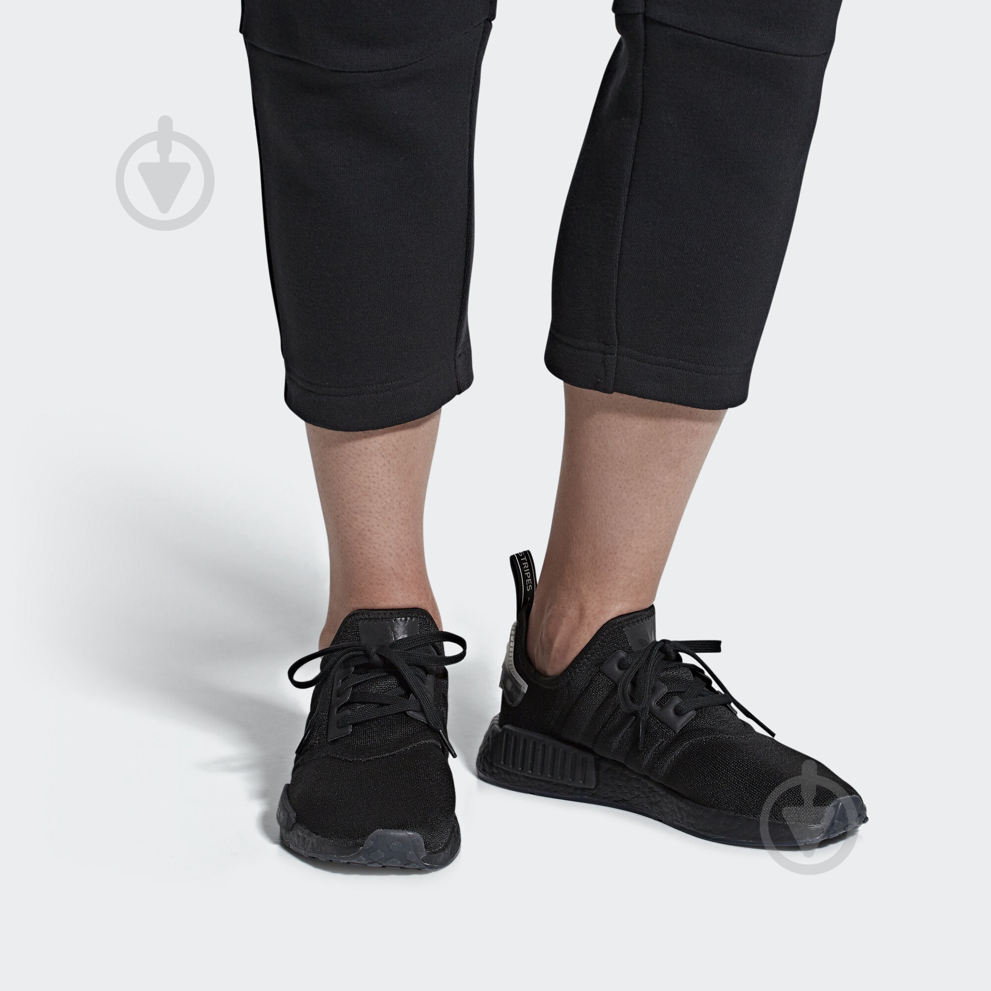 Кроссовки мужские демисезонные Adidas NMD R1 BD7745 р.42 черные - фото 11 Кроссовки мужские демисезонные Adidas NMD R1 BD7745 р.42 черные - фото 11