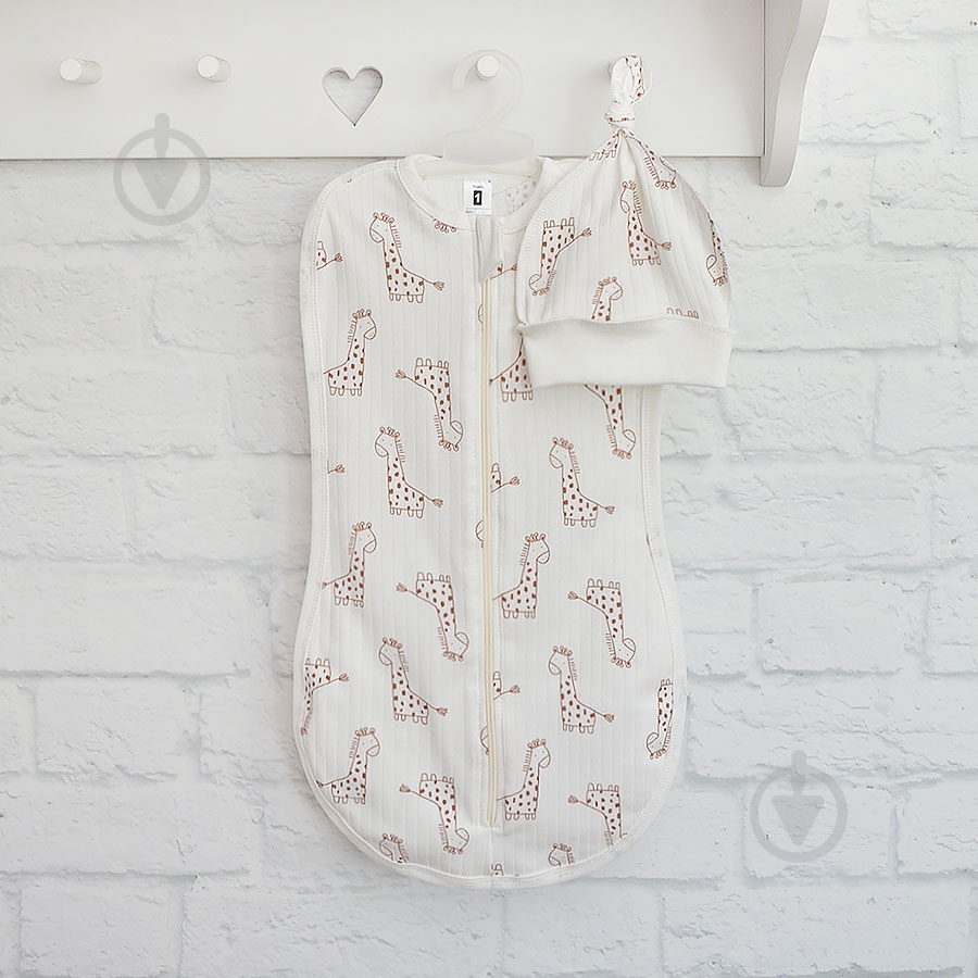 Европелюшка Blanka Жираф + шапочка 27x51 см бежевый 14350 - фото 1 Европелюшка Blanka Жираф + шапочка 27x51 см бежевый 14350 - фото 1