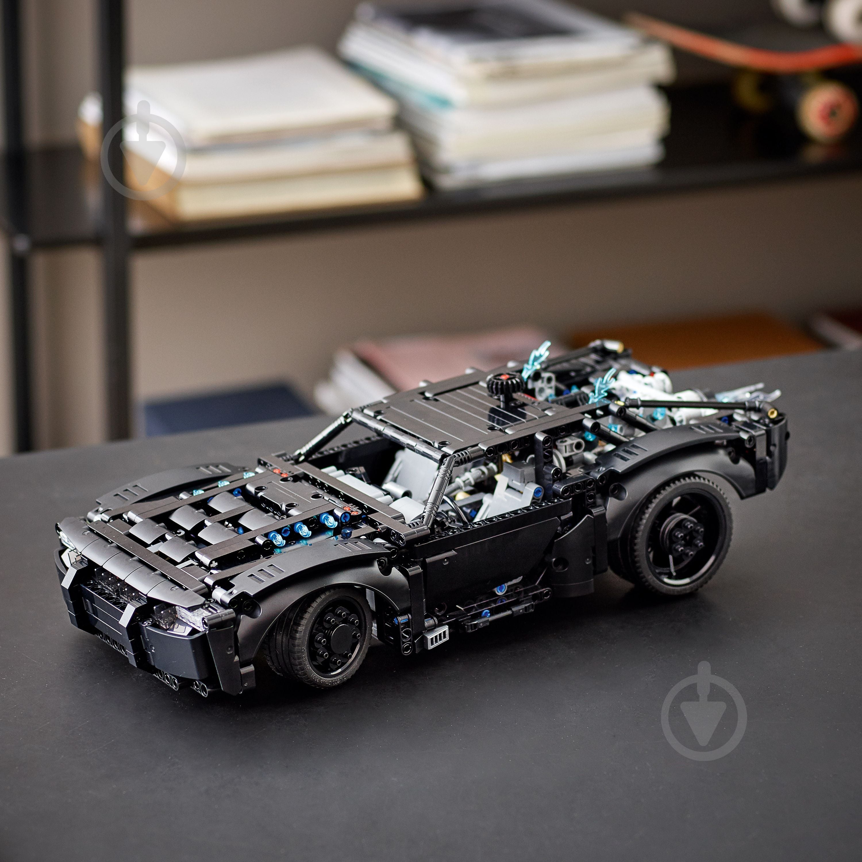 Конструктор LEGO Technic Бэтмен: Бэтмобиль 42127 - фото 8 Конструктор LEGO Technic Бэтмен: Бэтмобиль 42127 - фото 8