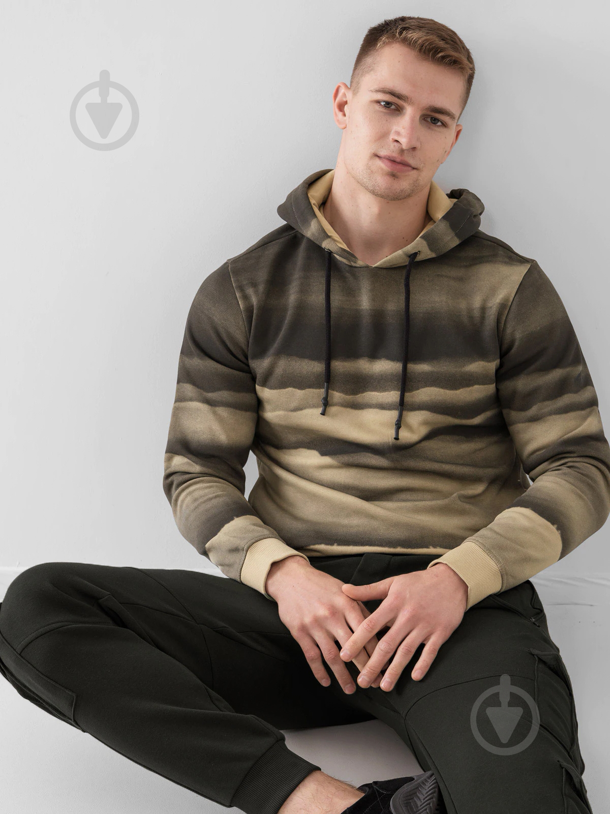 Свитшот 4F D4Z21-BLM215-83S р. S бежевый - фото 1 Свитшот 4F D4Z21-BLM215-83S р. S бежевый - фото 1