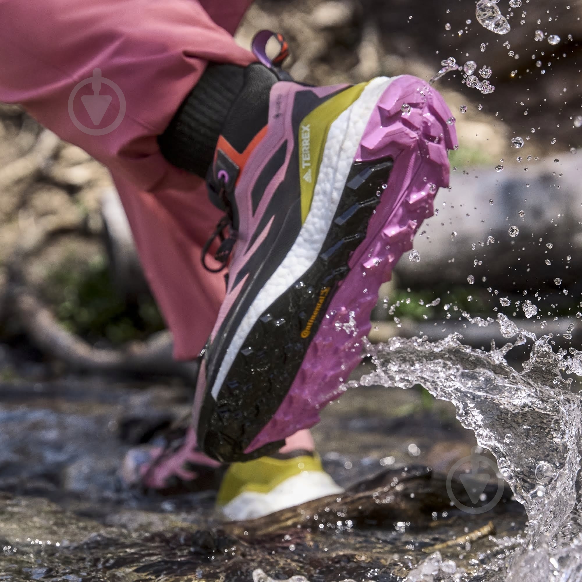 Черевики Adidas GZ3311 р.38,5 різнокольоровий - фото 12