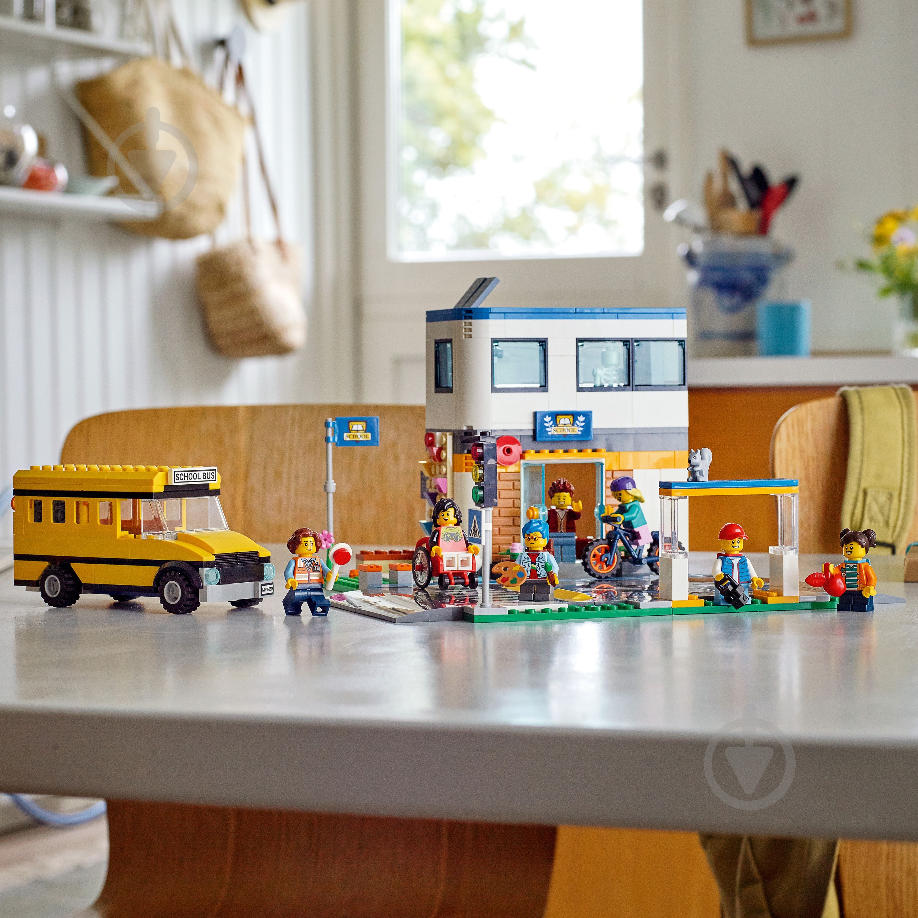 Конструктор LEGO City День в школе 60329 - фото 5