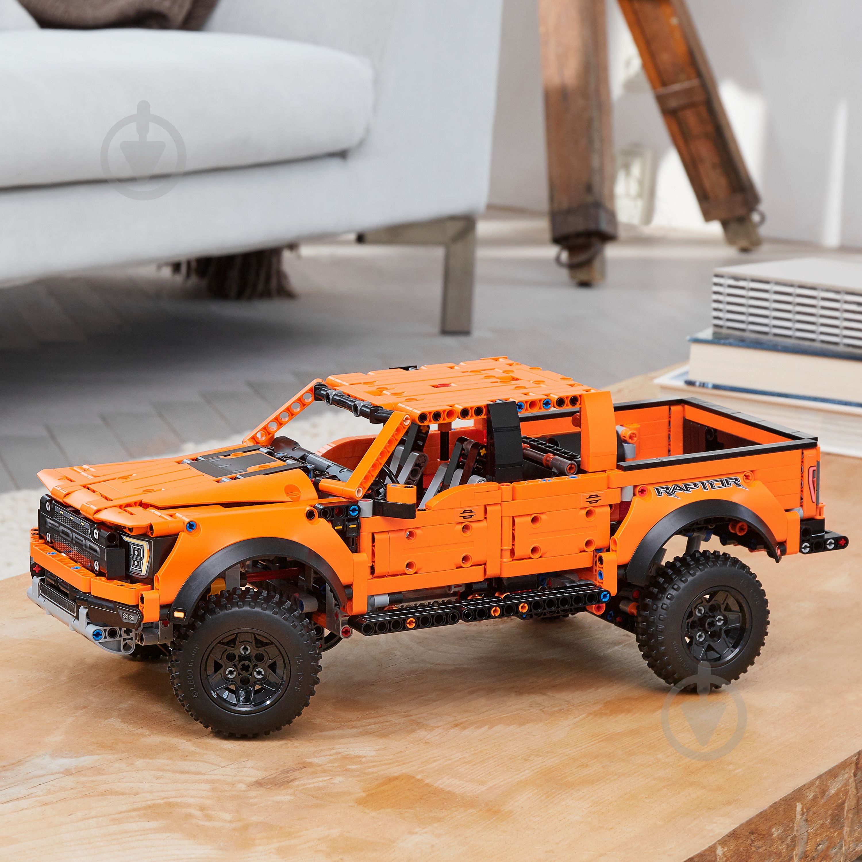 Конструктор LEGO Technic Ford® F-150 Raptor 42126 - фото 8