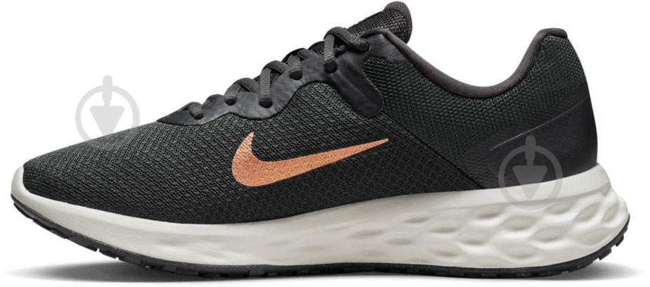 Кроссовки Nike REVOLUTION 6 NN DC3729-009 р.38,5 - фото 4