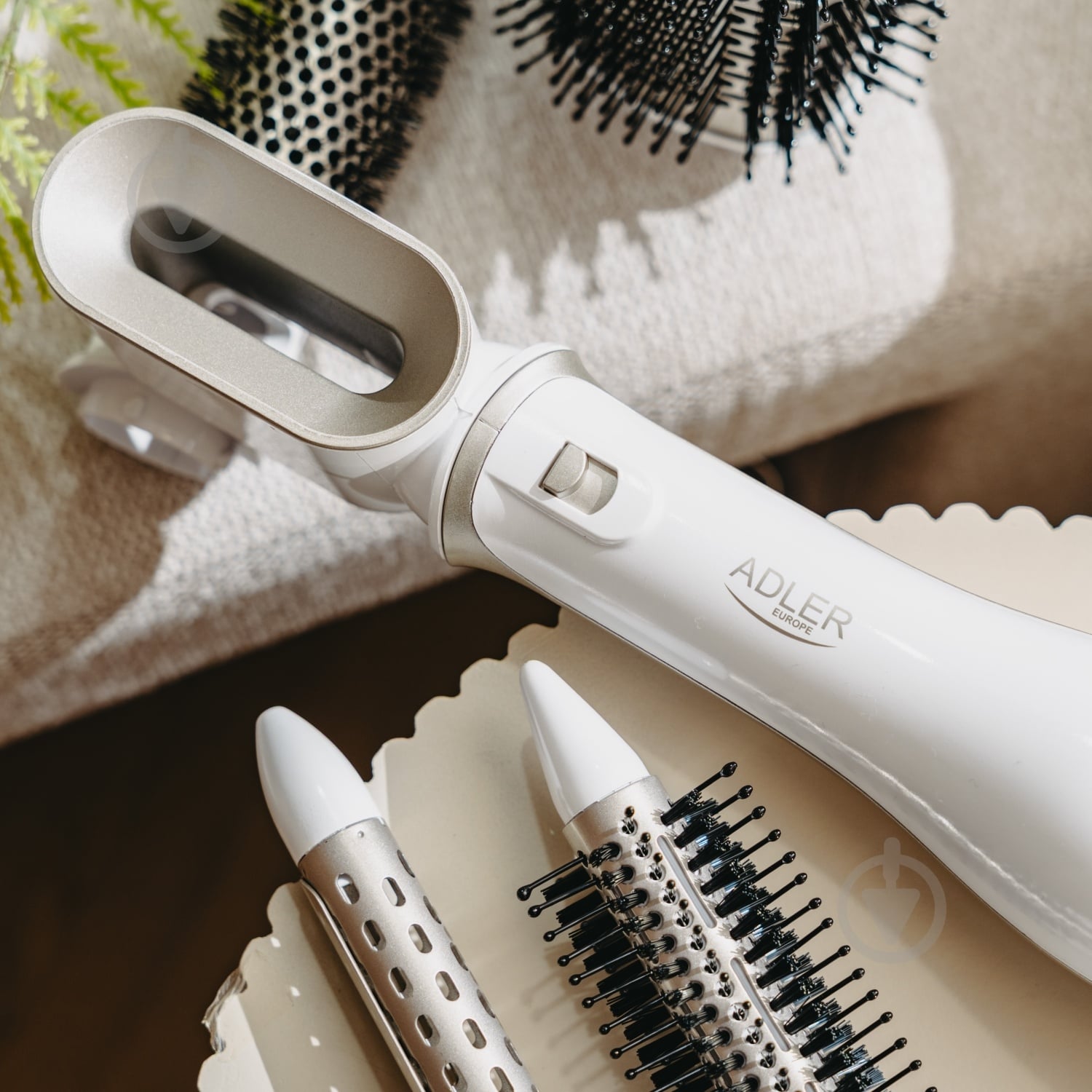 Стайлер Adler AD-2027WC - фото 13 Стайлер Adler AD-2027WC - фото 13