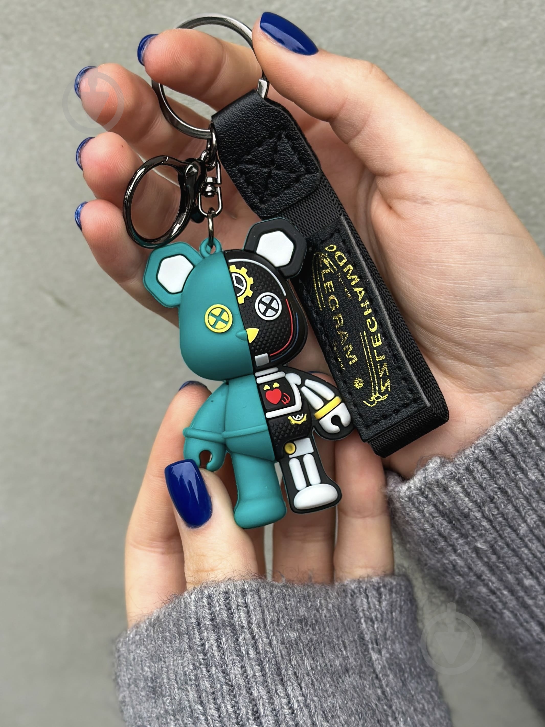 Брелок для ключей Bearbrick березовый - фото 2