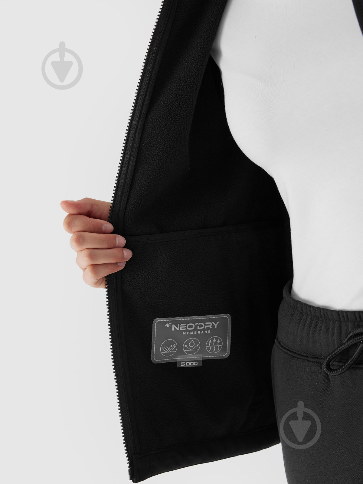 Куртка жіноча 4F SOFTSHELL JACKET F210 4FWAW23TSOFF210-20S р.S чорна - фото 3