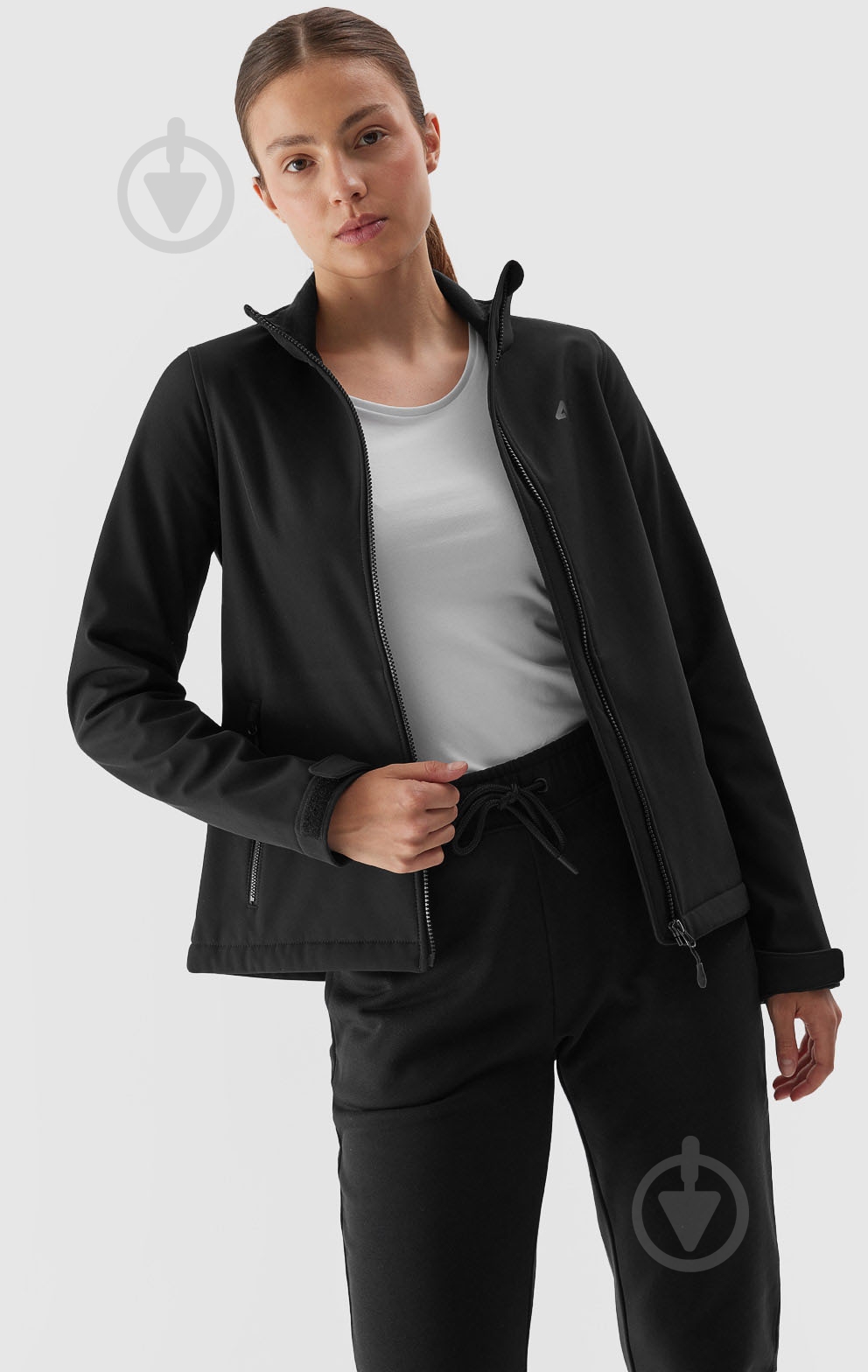 Куртка жіноча 4F SOFTSHELL JACKET F210 4FWAW23TSOFF210-20S р.S чорна - фото 5