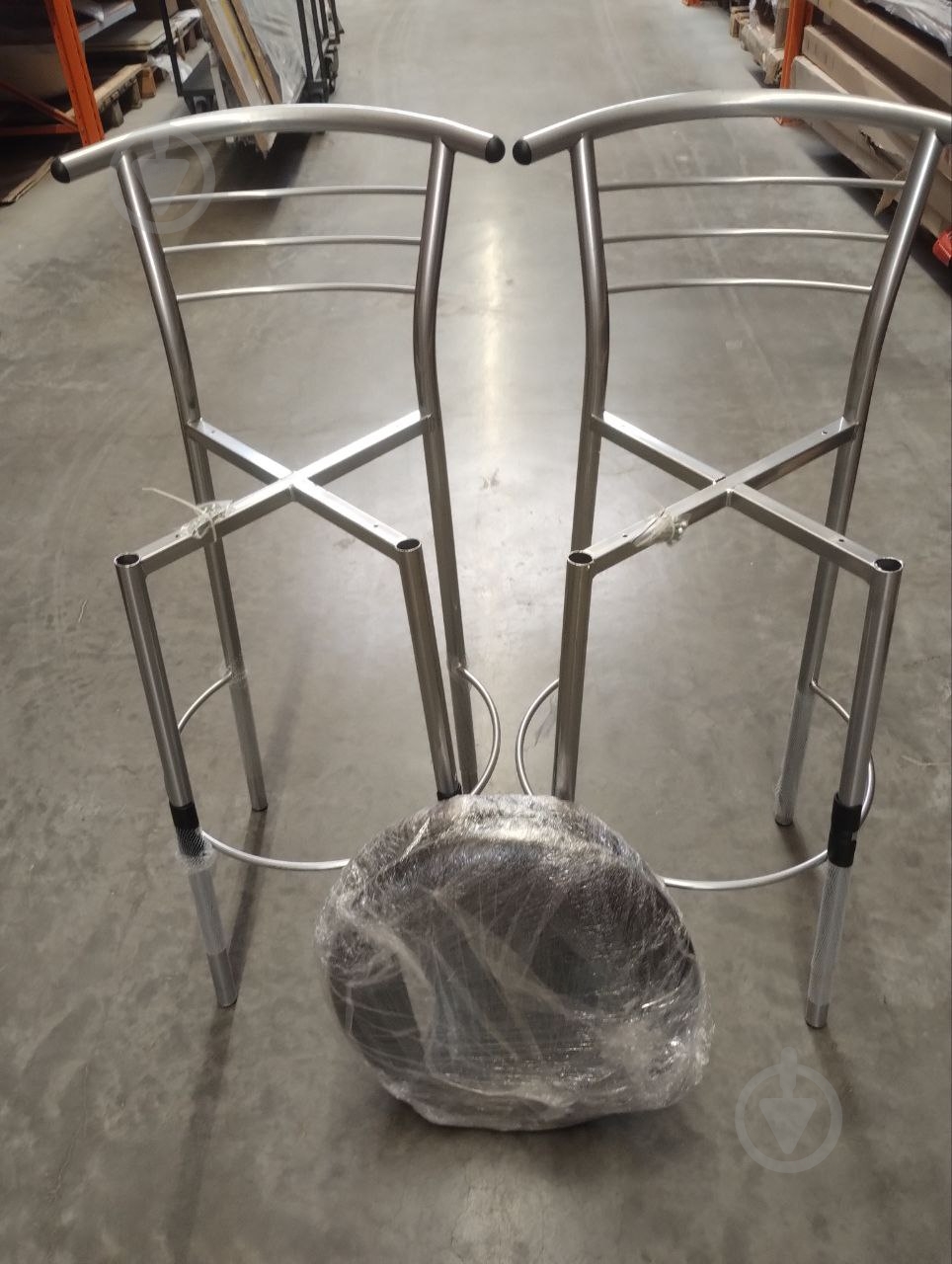 УЦІНКА! Стілець барний Примтекс Плюс 1011 Hoker alum CZ-3 чорний (УЦ №2545) - фото 3 УЦІНКА! Стілець барний Примтекс Плюс 1011 Hoker alum CZ-3 чорний (УЦ №2545) - фото 3