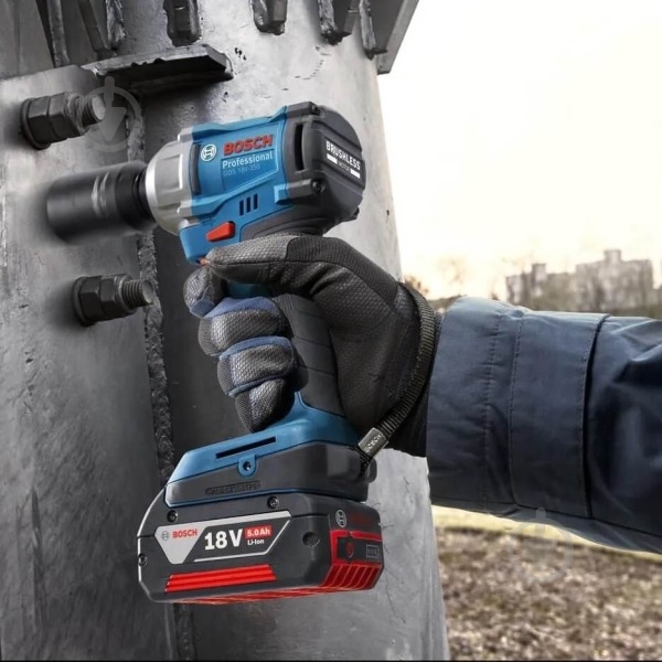 Гайковерт акумуляторний Bosch Professional GDS 18V-350 350 Нм 06019M5021 - фото 13 Гайковерт акумуляторний Bosch Professional GDS 18V-350 350 Нм 06019M5021 - фото 13