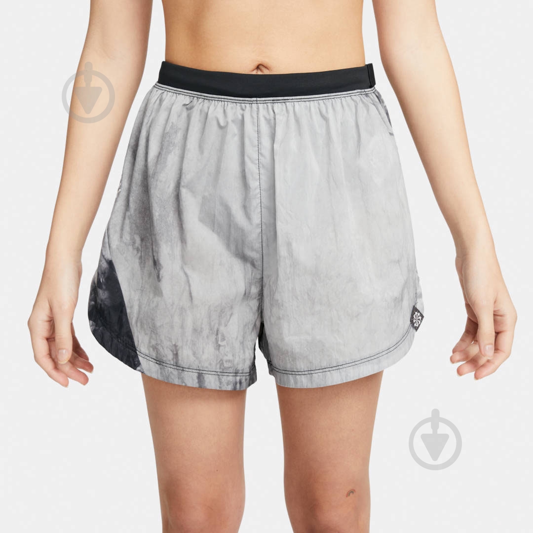 Шорти Nike W NK TRAIL RPL MR 3" BR SHORT DX1021-010 р. M сірий - фото 2