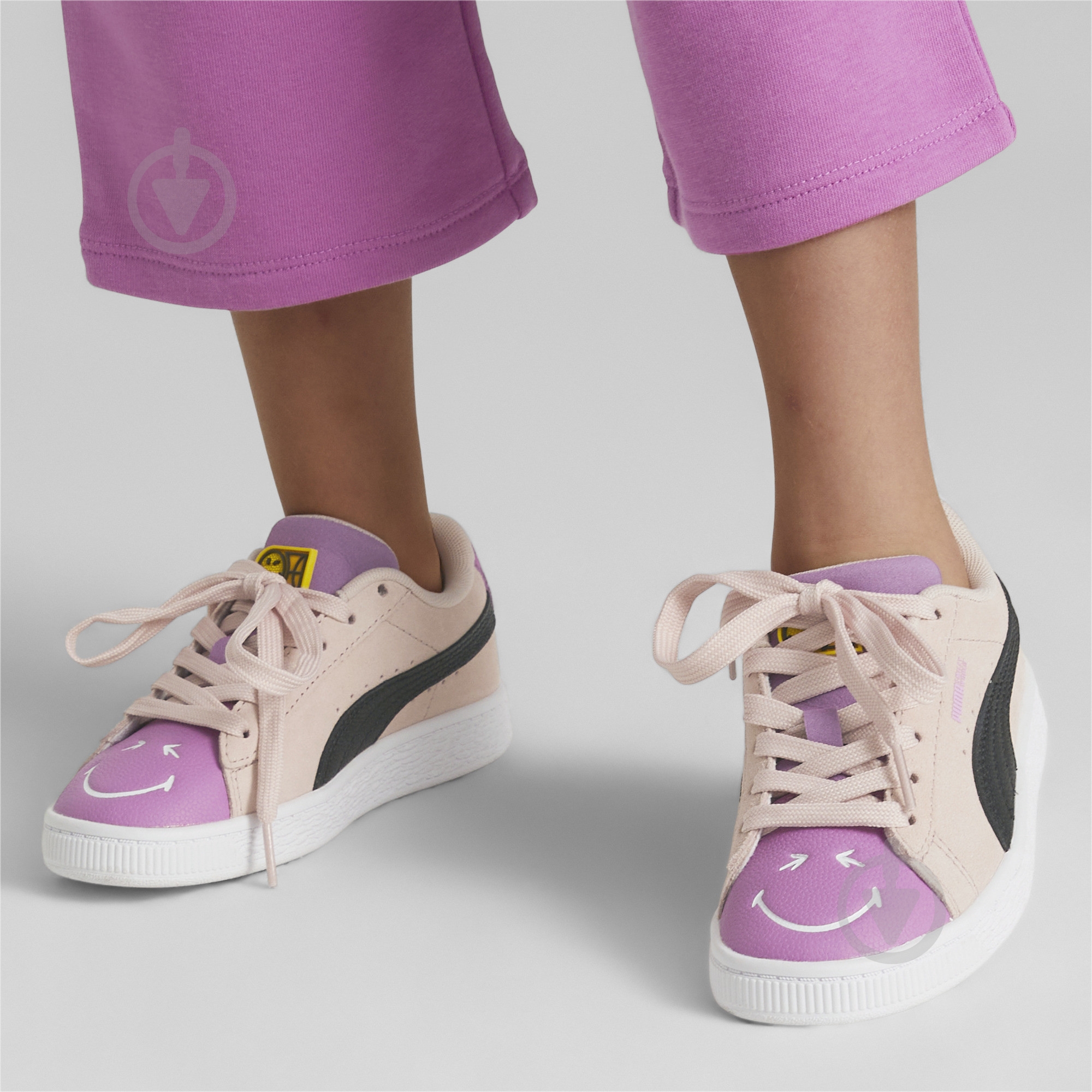 Кросівки для дівчаток Puma SUEDE SMILEYWORLD PS 38613802 р.31 пудрові - фото 9