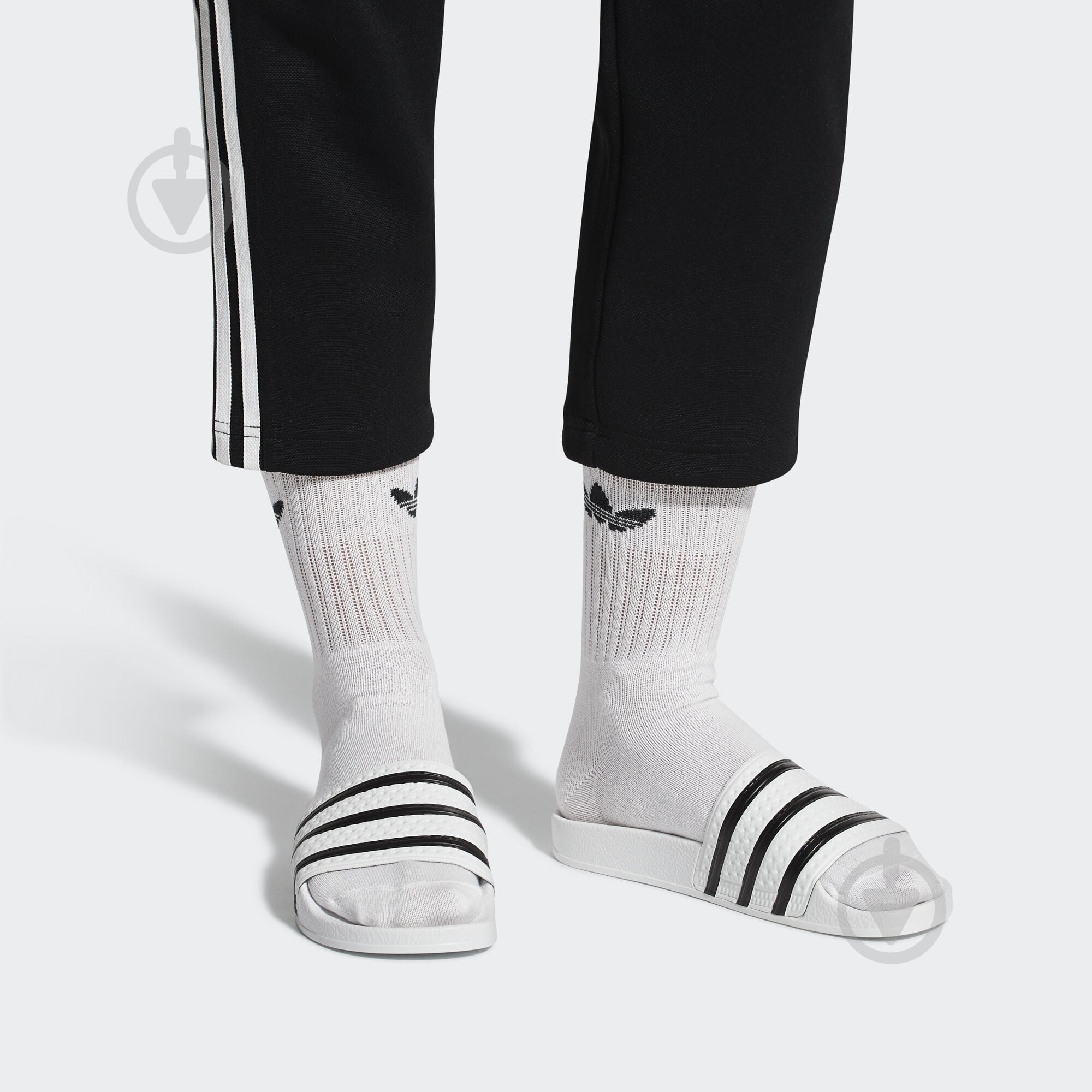 Шлепанцы Adidas ADILETTE 280648 р.42 белый - фото 10 Шлепанцы Adidas ADILETTE 280648 р.42 белый - фото 10