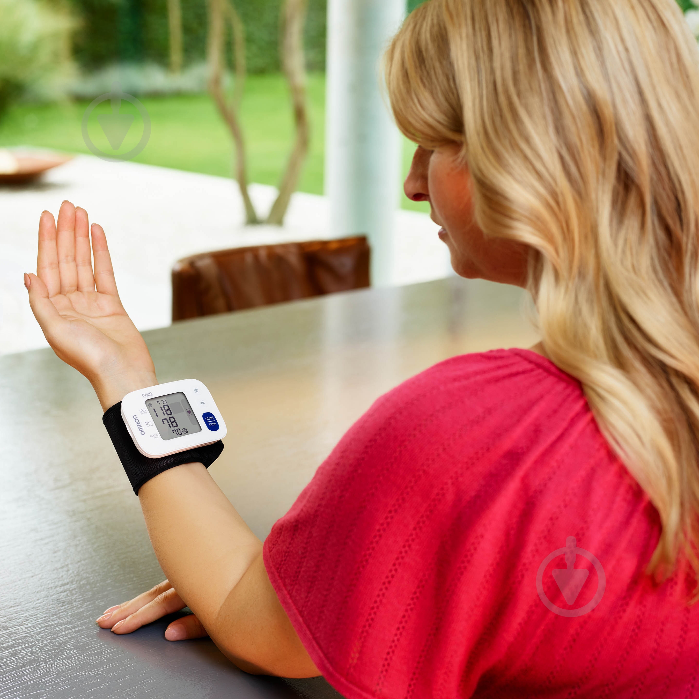 Тонометр Omron RS4 НЕМ-6181-E - фото 2 Тонометр Omron RS4 НЕМ-6181-E - фото 2