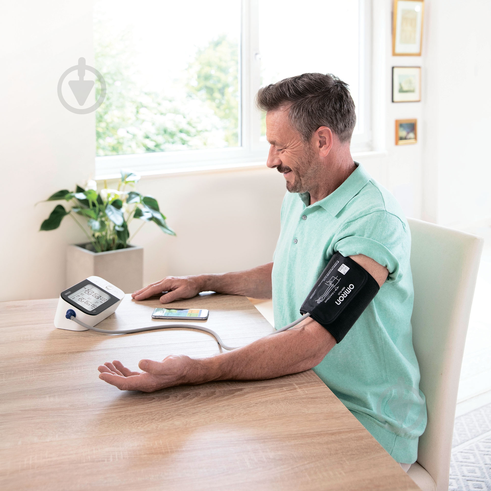 Тонометр Omron M7 Intelli IT HEM-7361T-EВК - фото 3