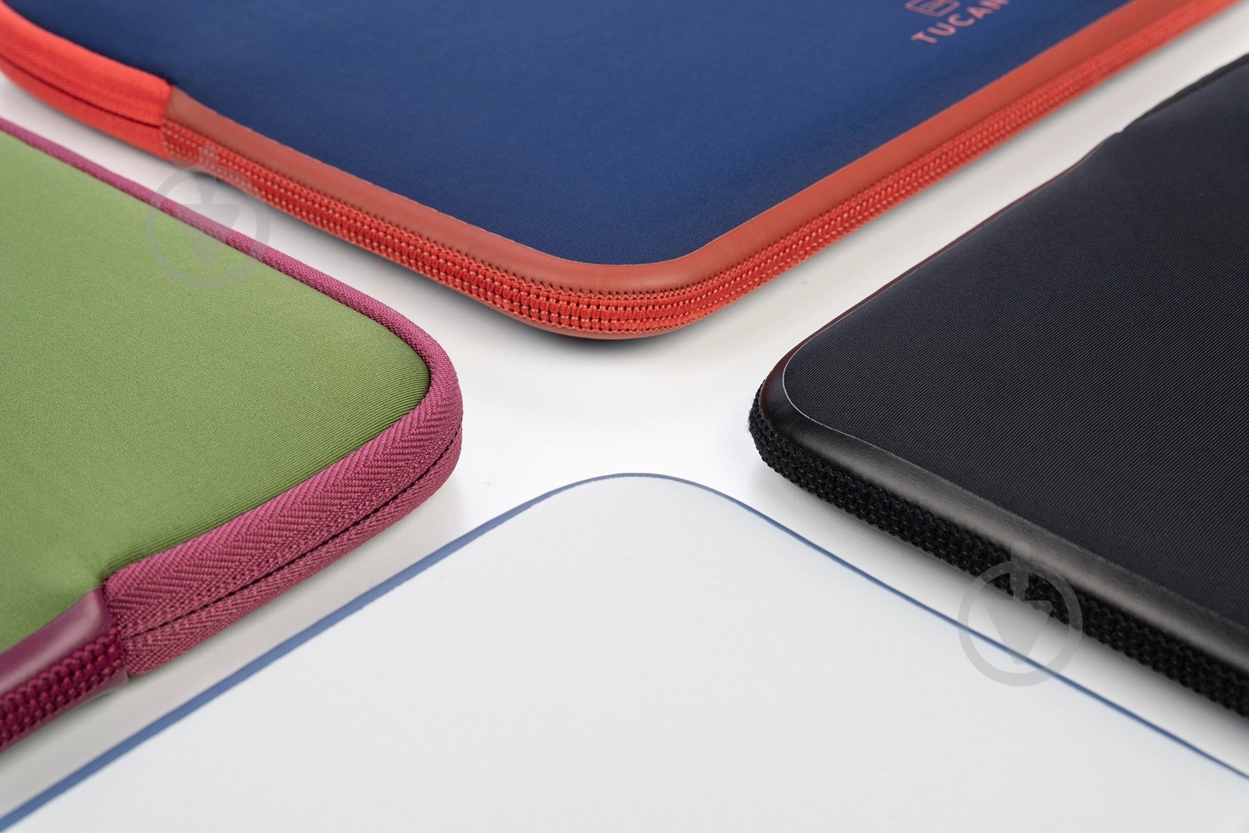 Чехол Tucano Elements 2 MB Pro 13" green (BF-E-MB213-V) - фото 9