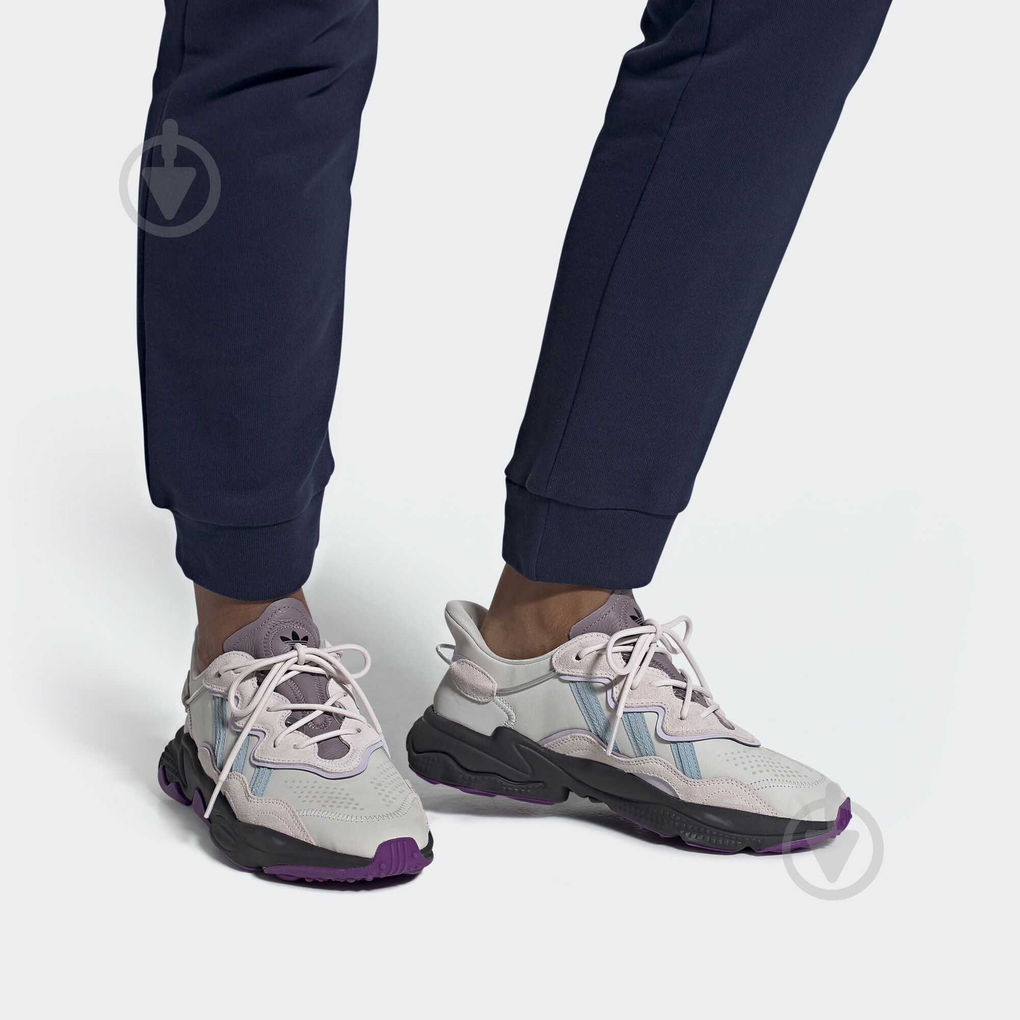 Кроссовки мужские демисезонные Adidas OZWEEGO EF4050 р.42 2/3 серые - фото 10
