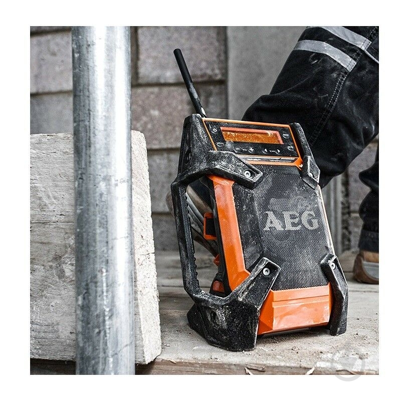 Строительная колонка с радио AEG BR1218C-0 - фото 4