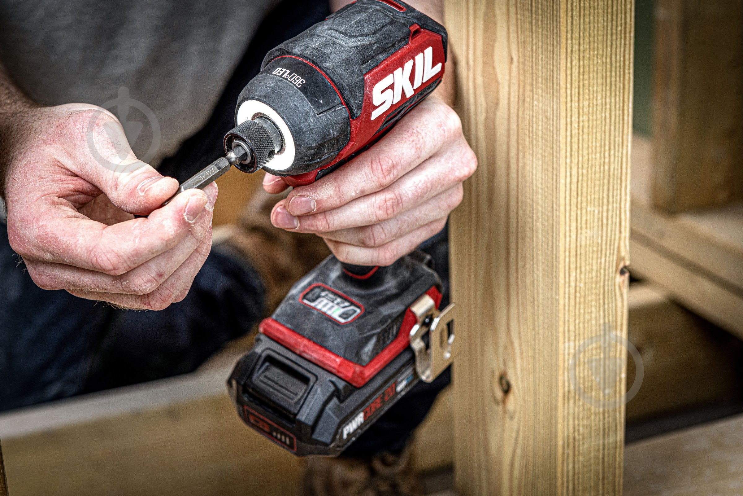 Гайковерт аккумуляторный SKIL 250 Нм SD1E3225CA - фото 8