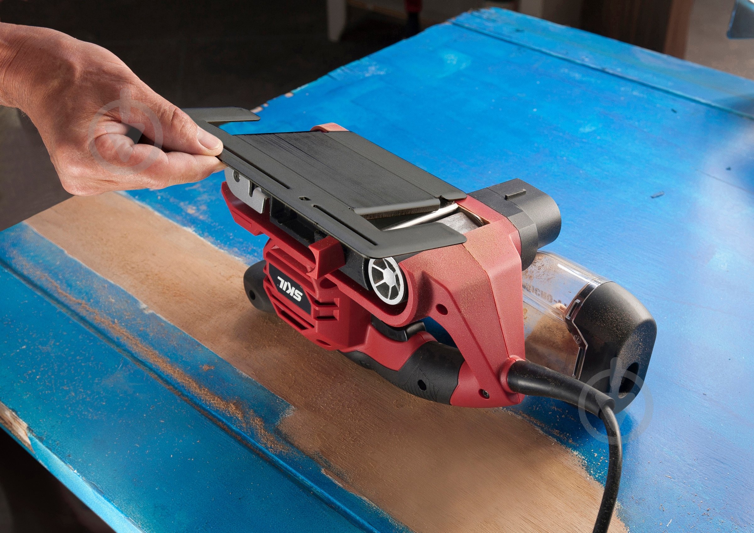 Ленточная шлифмашина SKIL SR1E7615AB - фото 3 Ленточная шлифмашина SKIL SR1E7615AB - фото 3