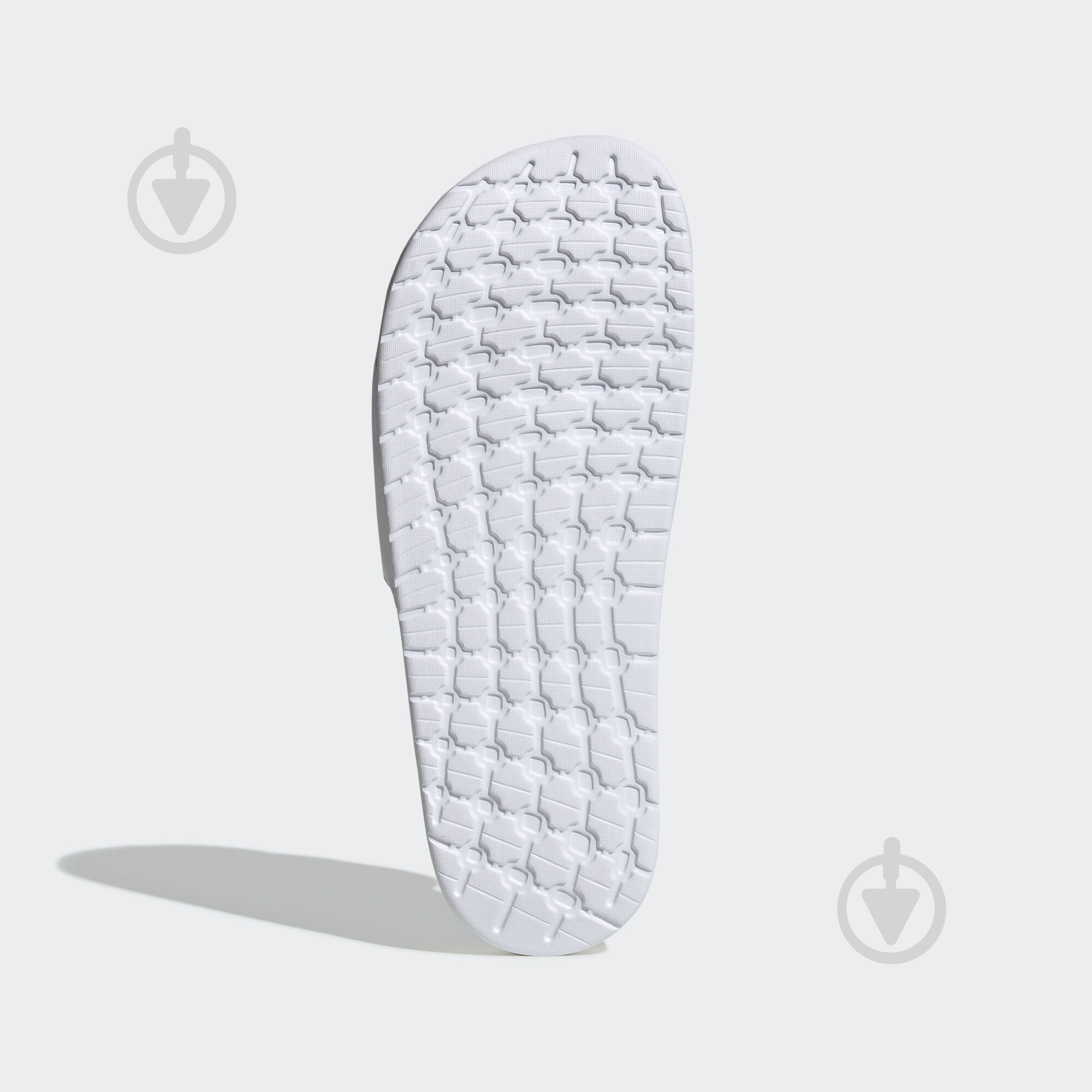 Шльопанці Adidas ADILETTE BOOST EG1909 р.36 2/3 білий - фото 3