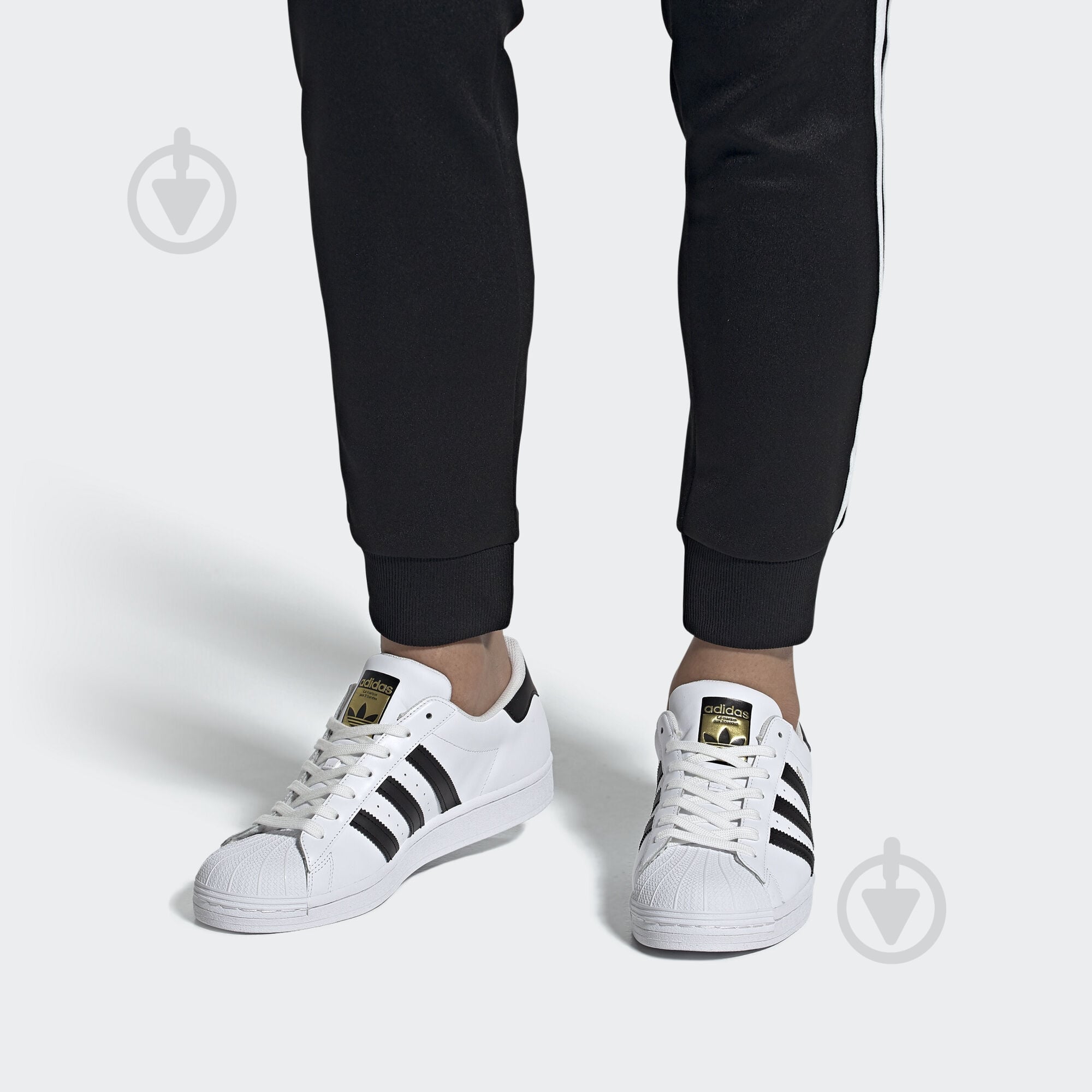 Кроссовки мужские демисезонные Adidas SUPERSTAR EG4958 р.43 1/3 белые - фото 12