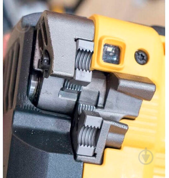 Электроножницы аккумуляторные DeWalt DCS350NT - фото 3