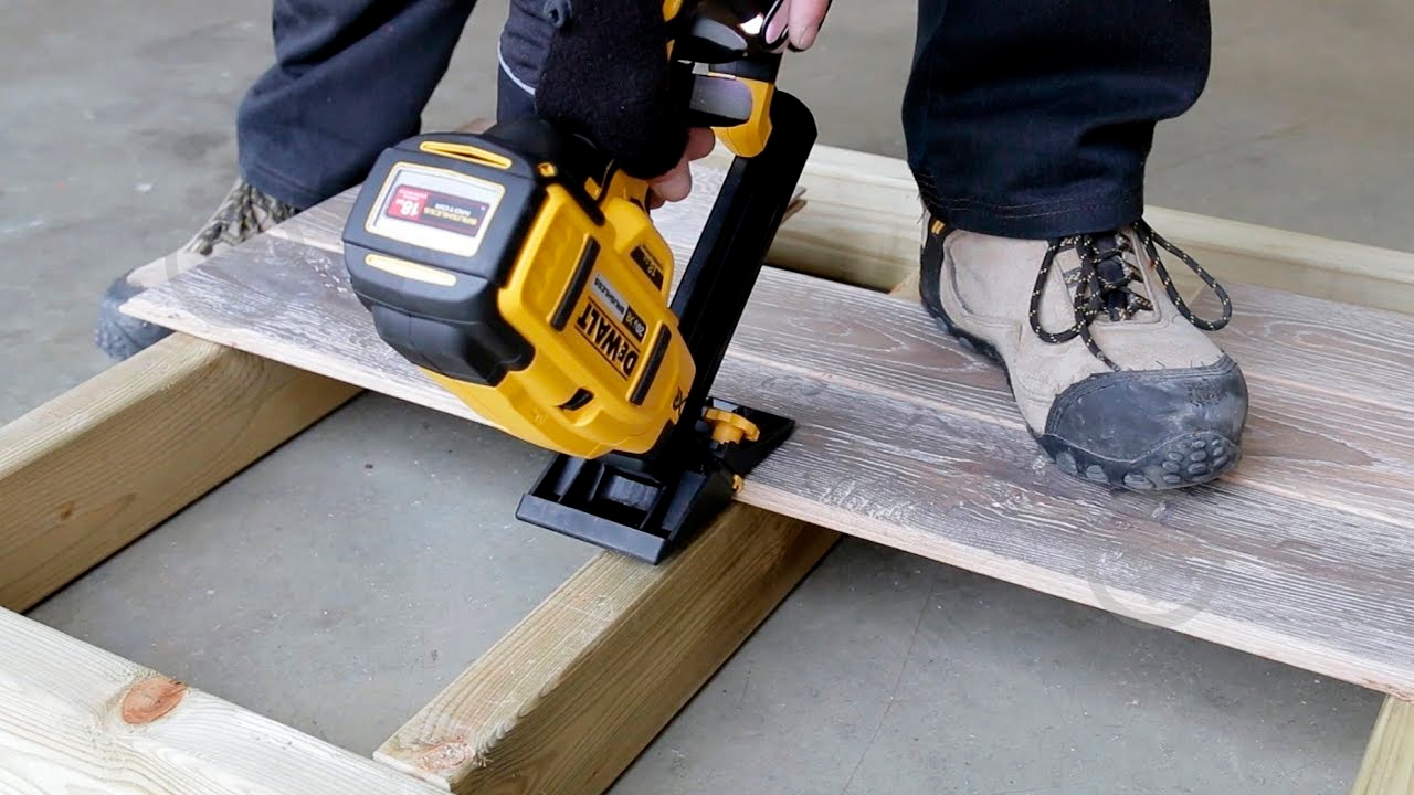 Степлер аккумуляторный DeWalt DCN682N - фото 8