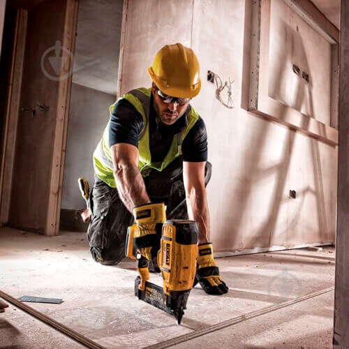 Степлер аккумуляторный DeWalt DCN680N - фото 6 Степлер аккумуляторный DeWalt DCN680N - фото 6
