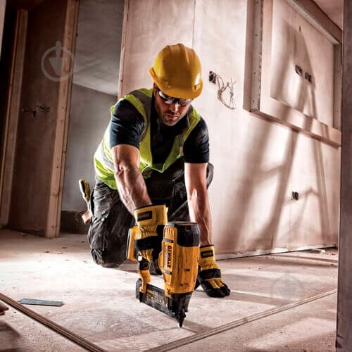 Степлер акумуляторний DeWalt DCN680NT - фото 7