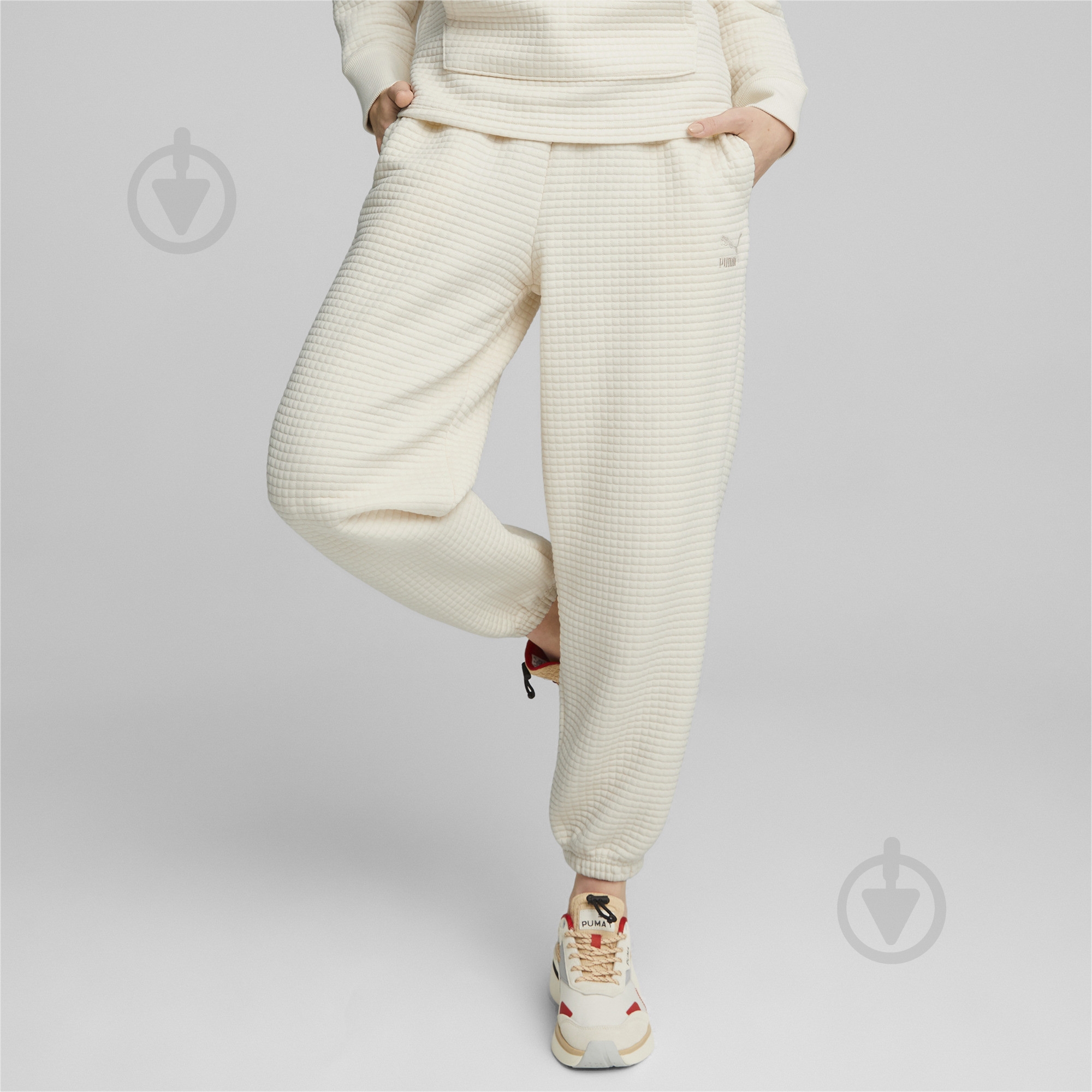 Брюки Puma CLASSICS QUILTED PANTS 53569799 р. S бежевый - фото 3