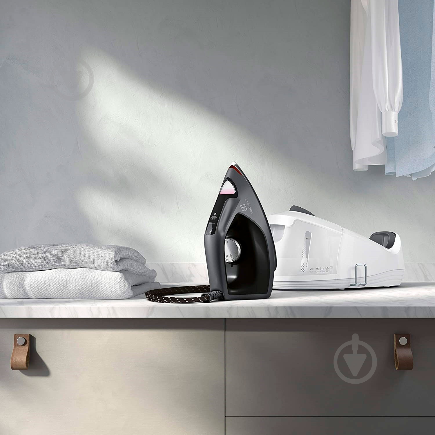 Праска з парогенератором Electrolux E6ST1-8EG (910003554) - фото 4