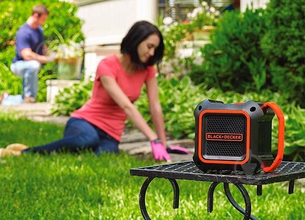 Зарядное устройство – динамик Black+Decker BDCSP18N - фото 7