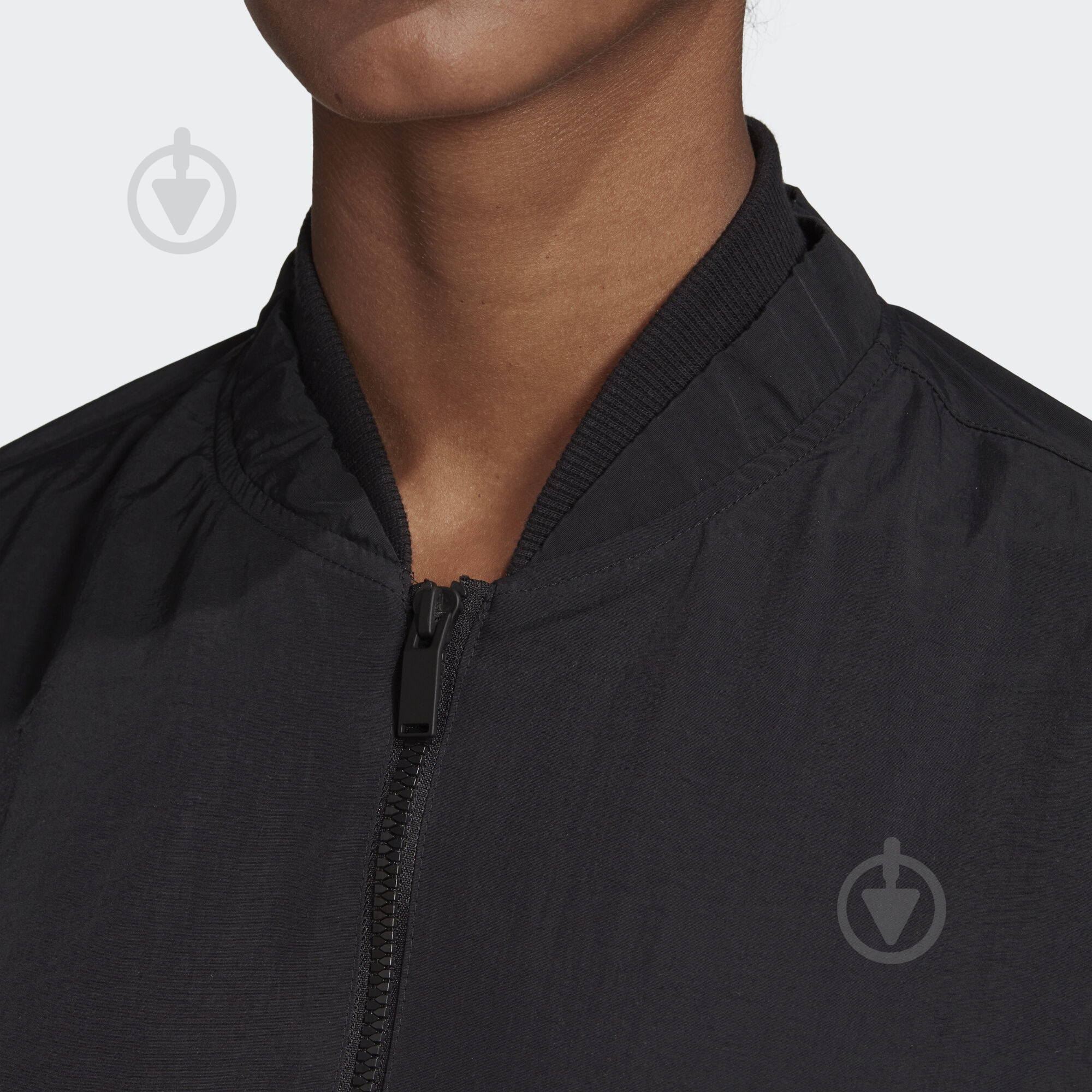 Вітрівка жіноча демісезонна Adidas W St Bomber FI6737 р.XS чорна - фото 7