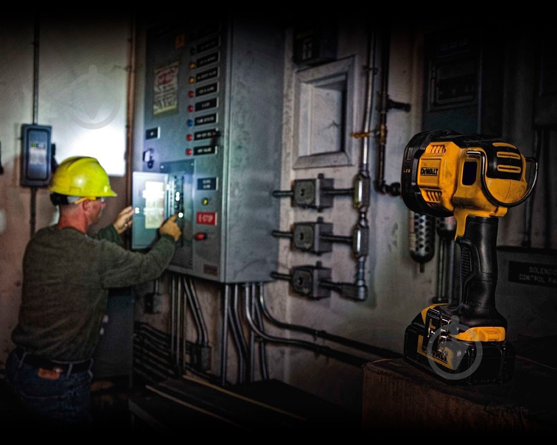 Фонарь DeWalt аккумуляторный DCL043 - фото 9 Фонарь DeWalt аккумуляторный DCL043 - фото 9