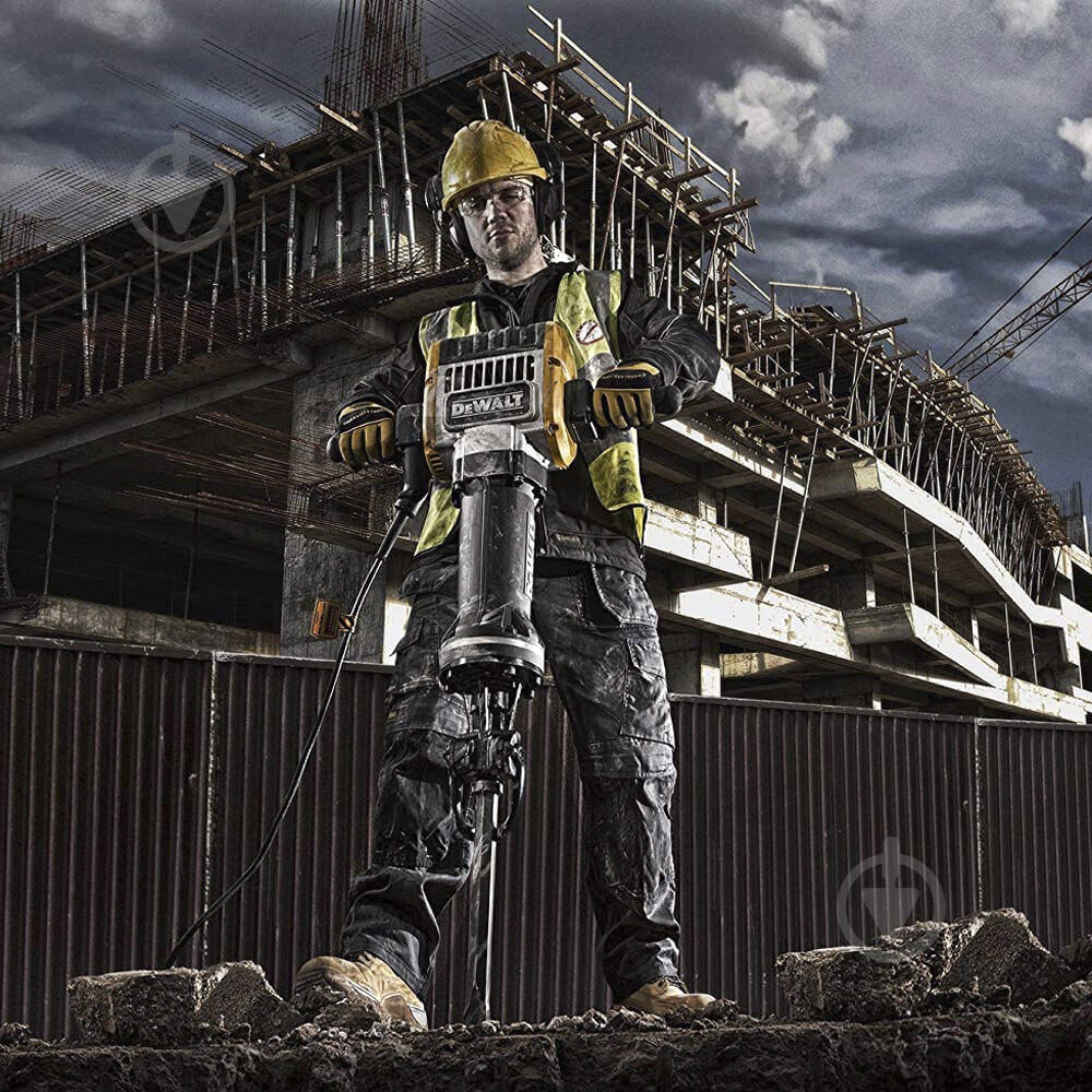 Отбойный молоток DeWalt D25981 - фото 6 Отбойный молоток DeWalt D25981 - фото 6