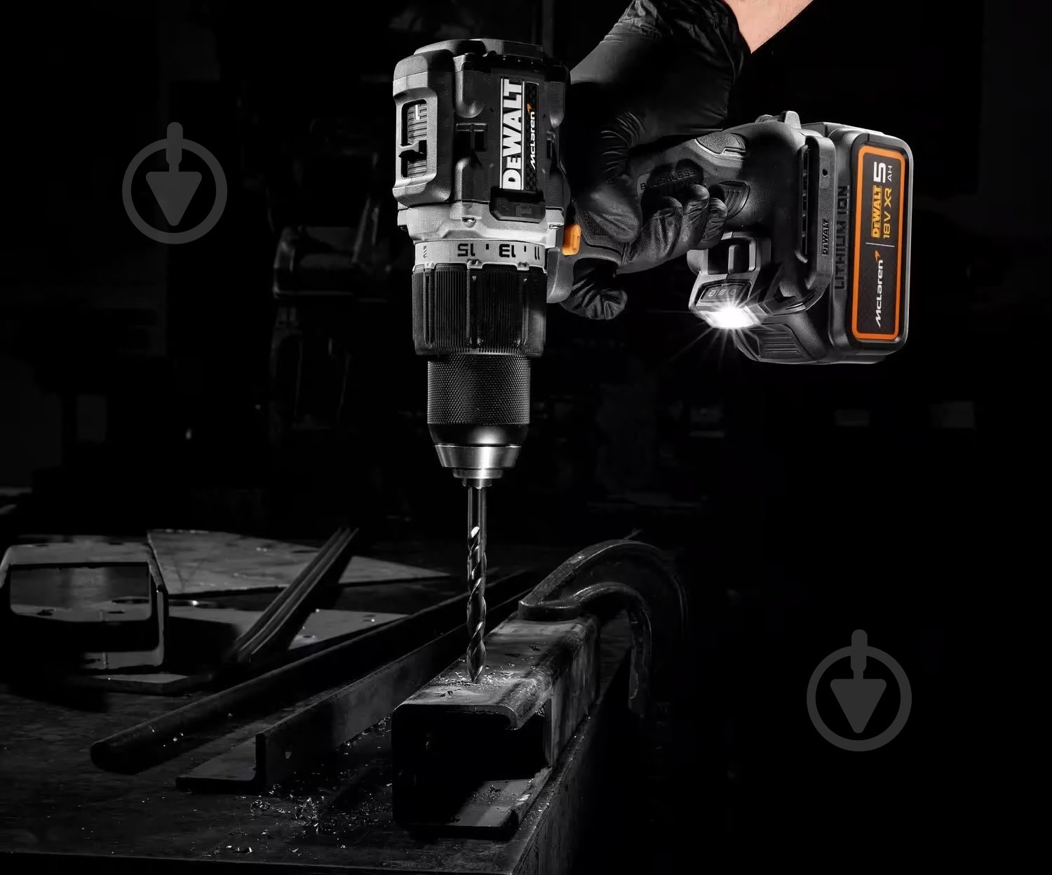 Набор аккумуляторного инструмента DeWalt McLaren F1, 18 В XR Li-lon DCK200MP2T - фото 16 Набор аккумуляторного инструмента DeWalt McLaren F1, 18 В XR Li-lon DCK200MP2T - фото 16