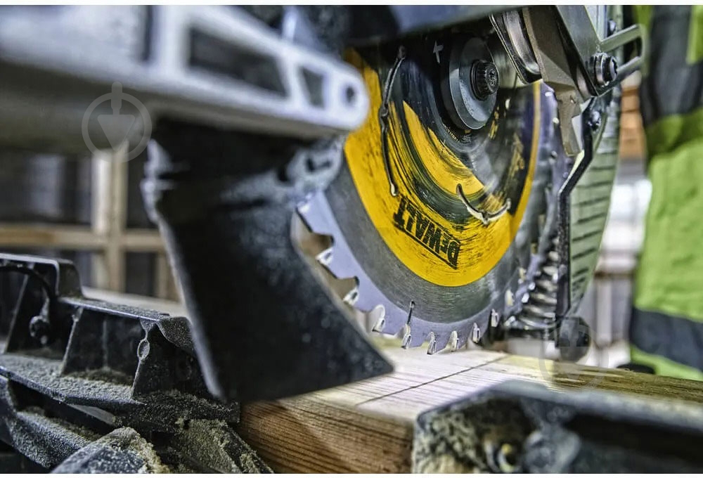 Пила торцювальна DeWalt DCS727T2 - фото 6