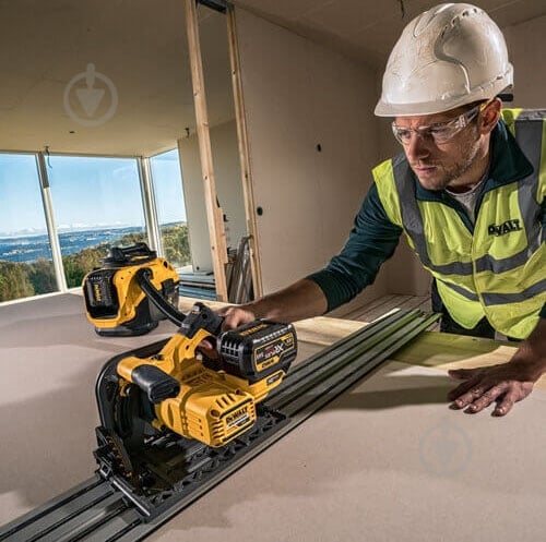 Пила дисковая DeWalt DCS520NT - фото 4