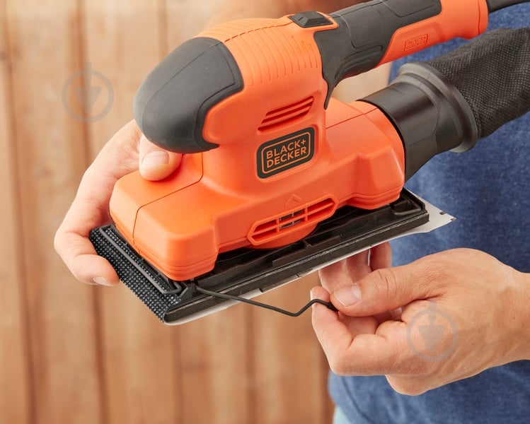 Вибрационная шлифмашина Black+Decker BEW220 - фото 7