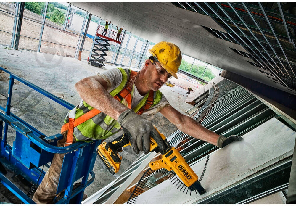 Шуруповерт аккумуляторный DeWalt DCF620D2 - фото 3